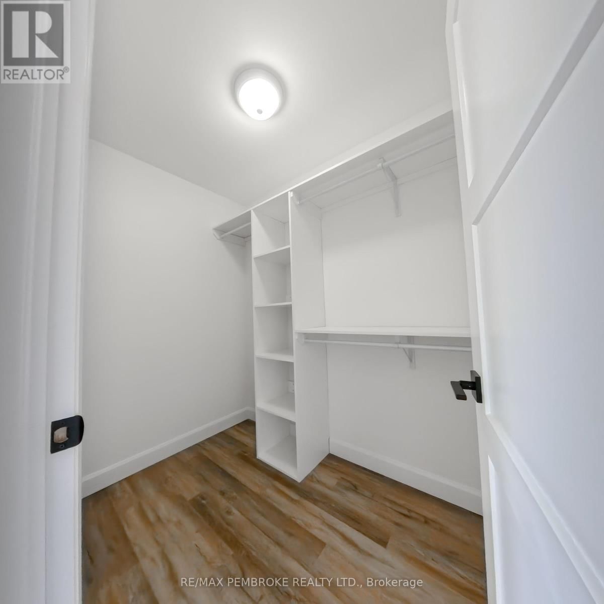 7 NORTHBROOK ROAD Image 26