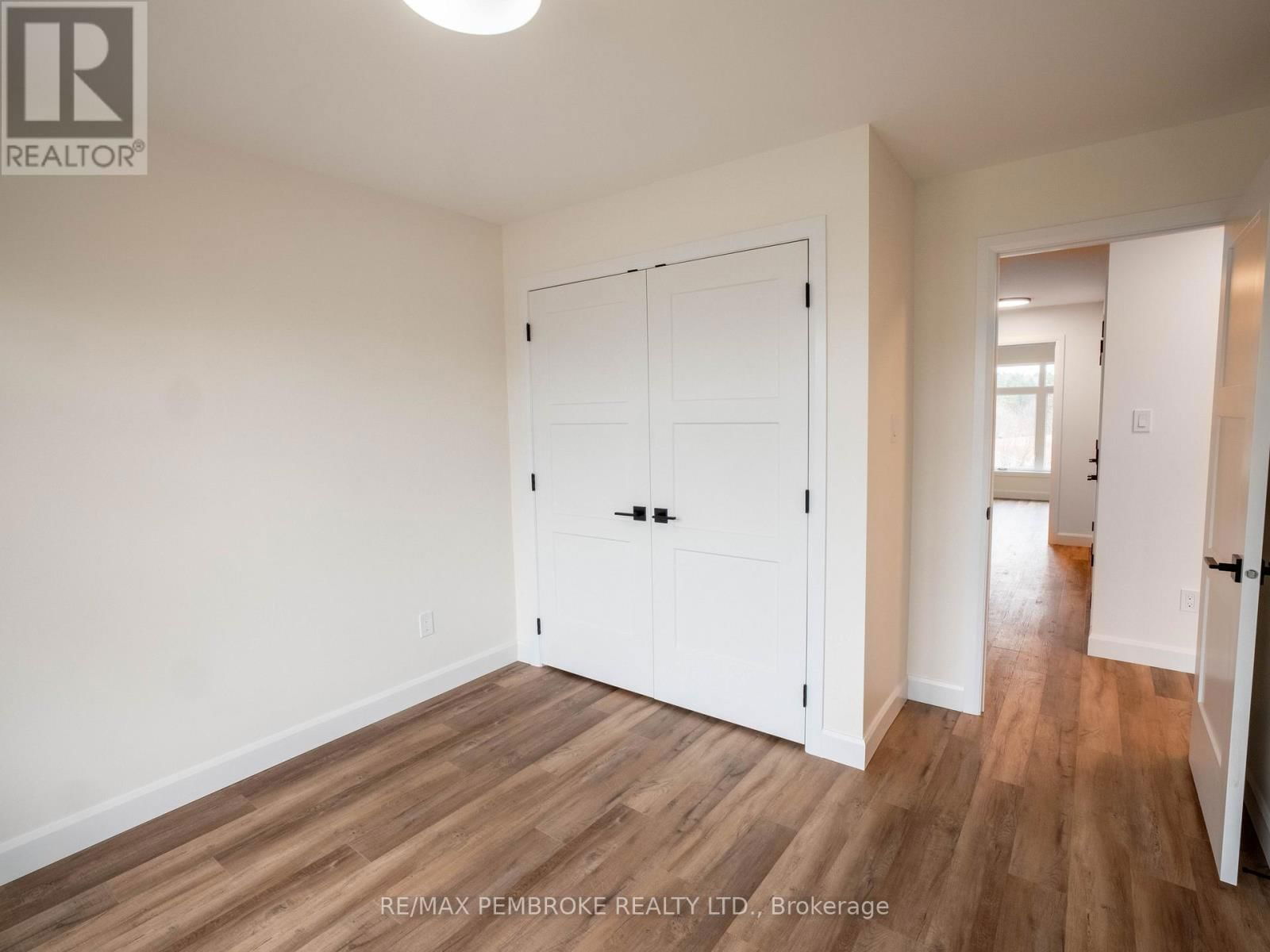 7 NORTHBROOK ROAD Image 28