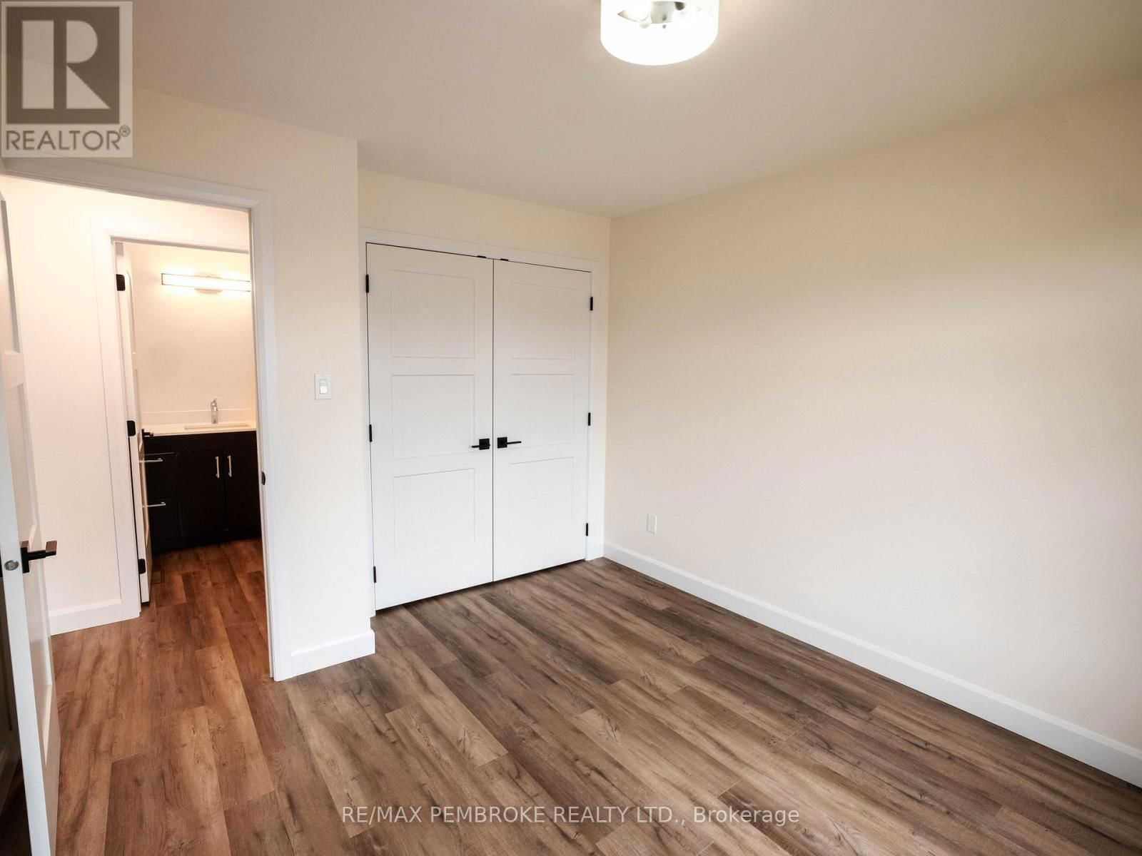 7 NORTHBROOK ROAD Image 30