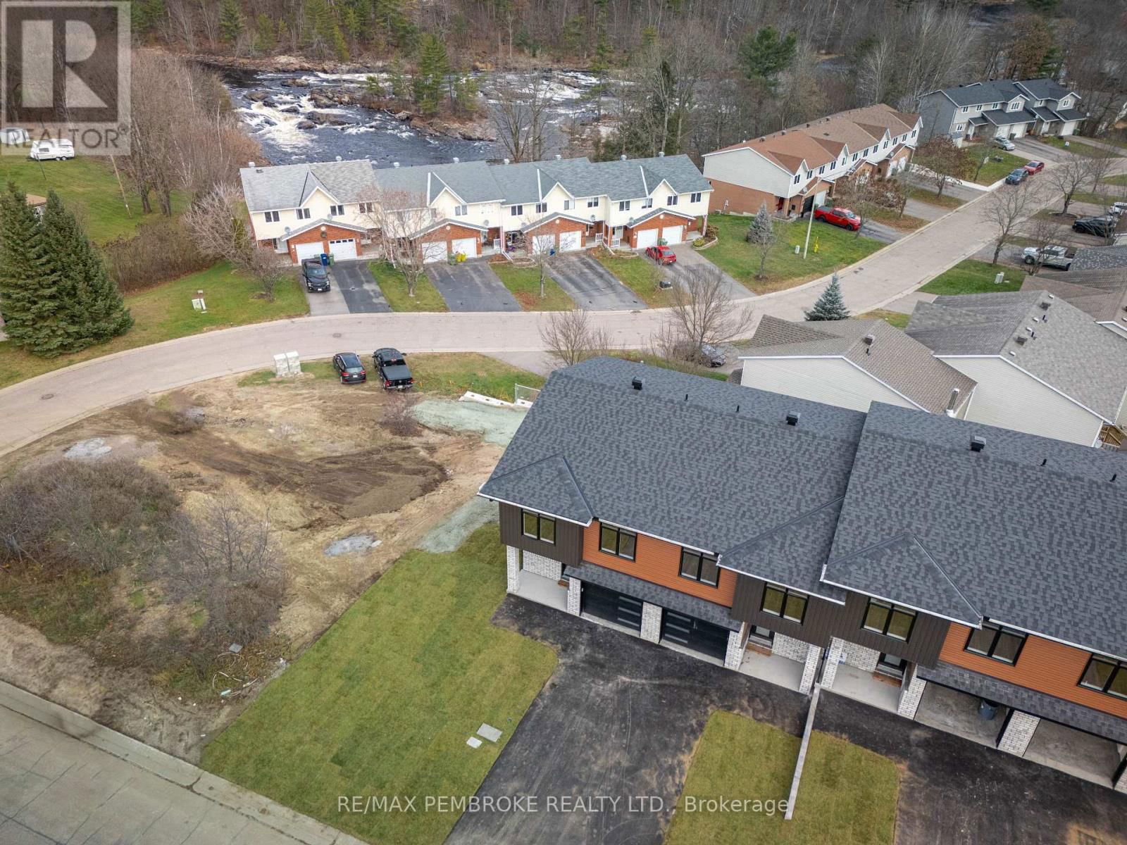 7 NORTHBROOK ROAD Image 41
