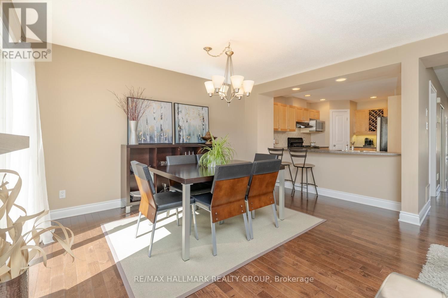 233 SADDLESMITH CIRCLE Image 15