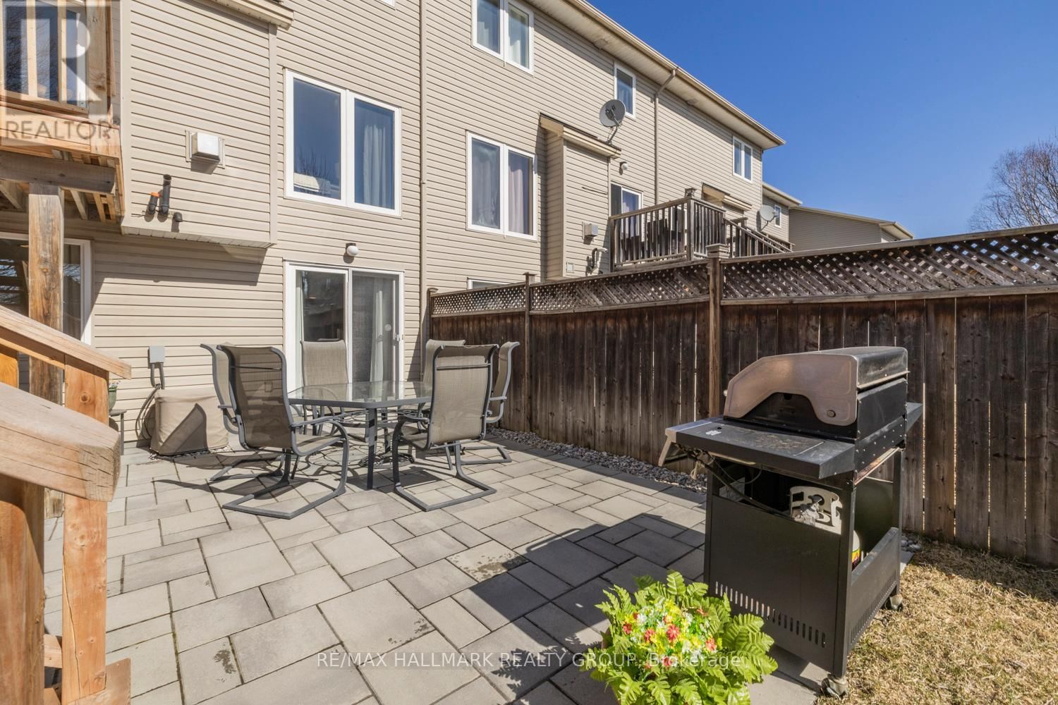 233 SADDLESMITH CIRCLE Image 36
