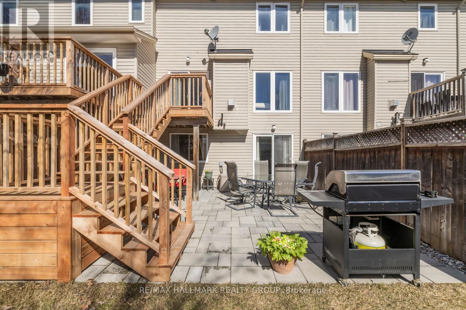 233 SADDLESMITH CIRCLE Image 37