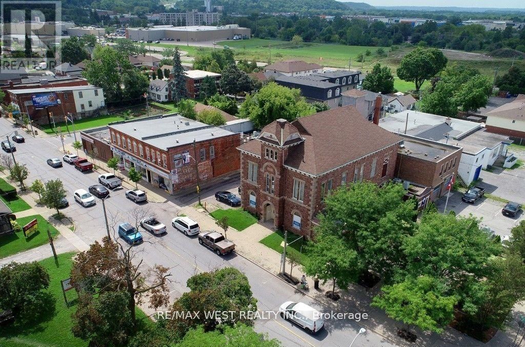 343 MERRITT STREET WEST Image 2