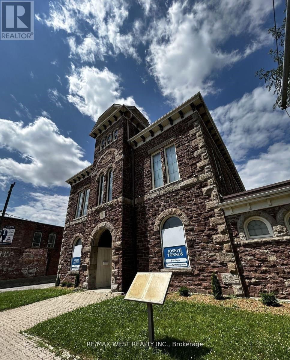 343 MERRITT STREET WEST Image 3