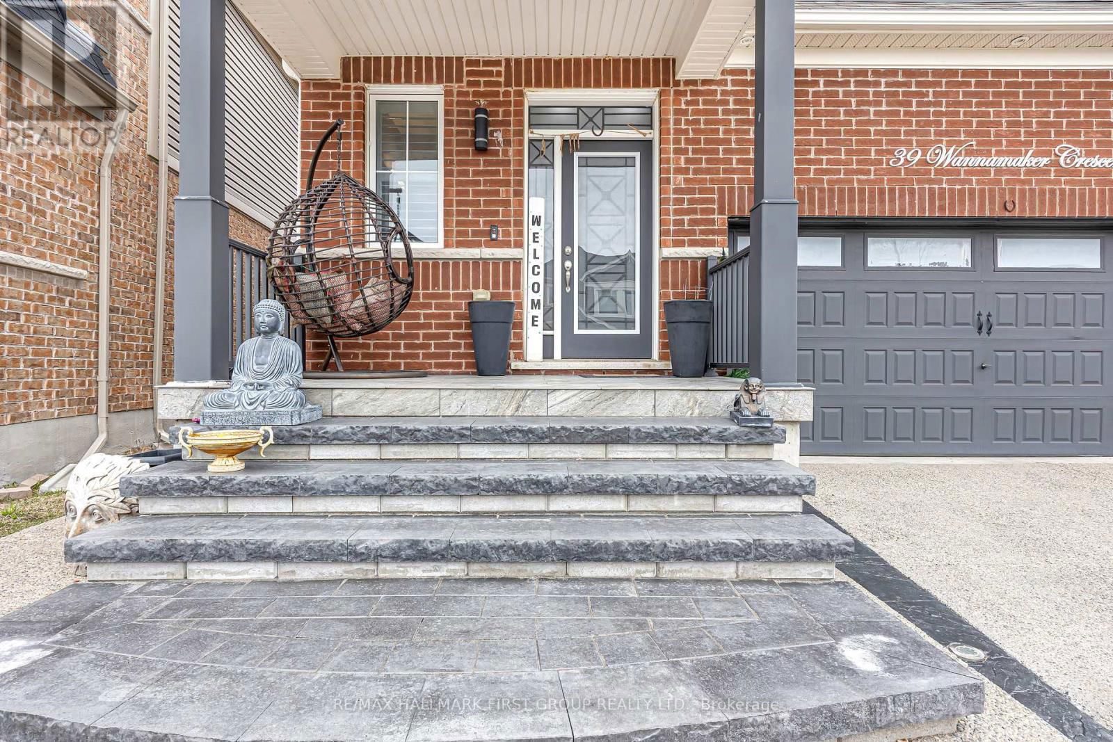39 WANNAMAKER CRESCENT Image 2