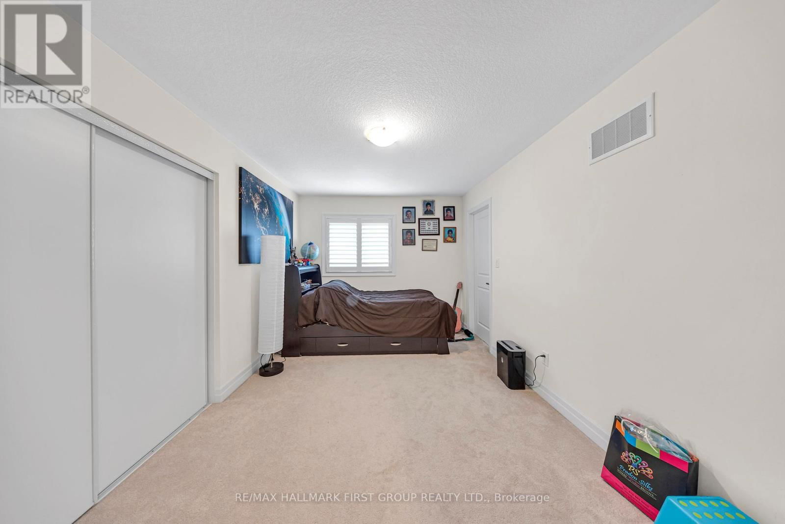 39 WANNAMAKER CRESCENT Image 29