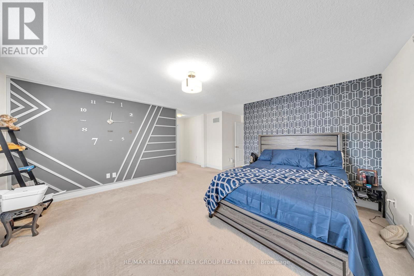 39 WANNAMAKER CRESCENT Image 32