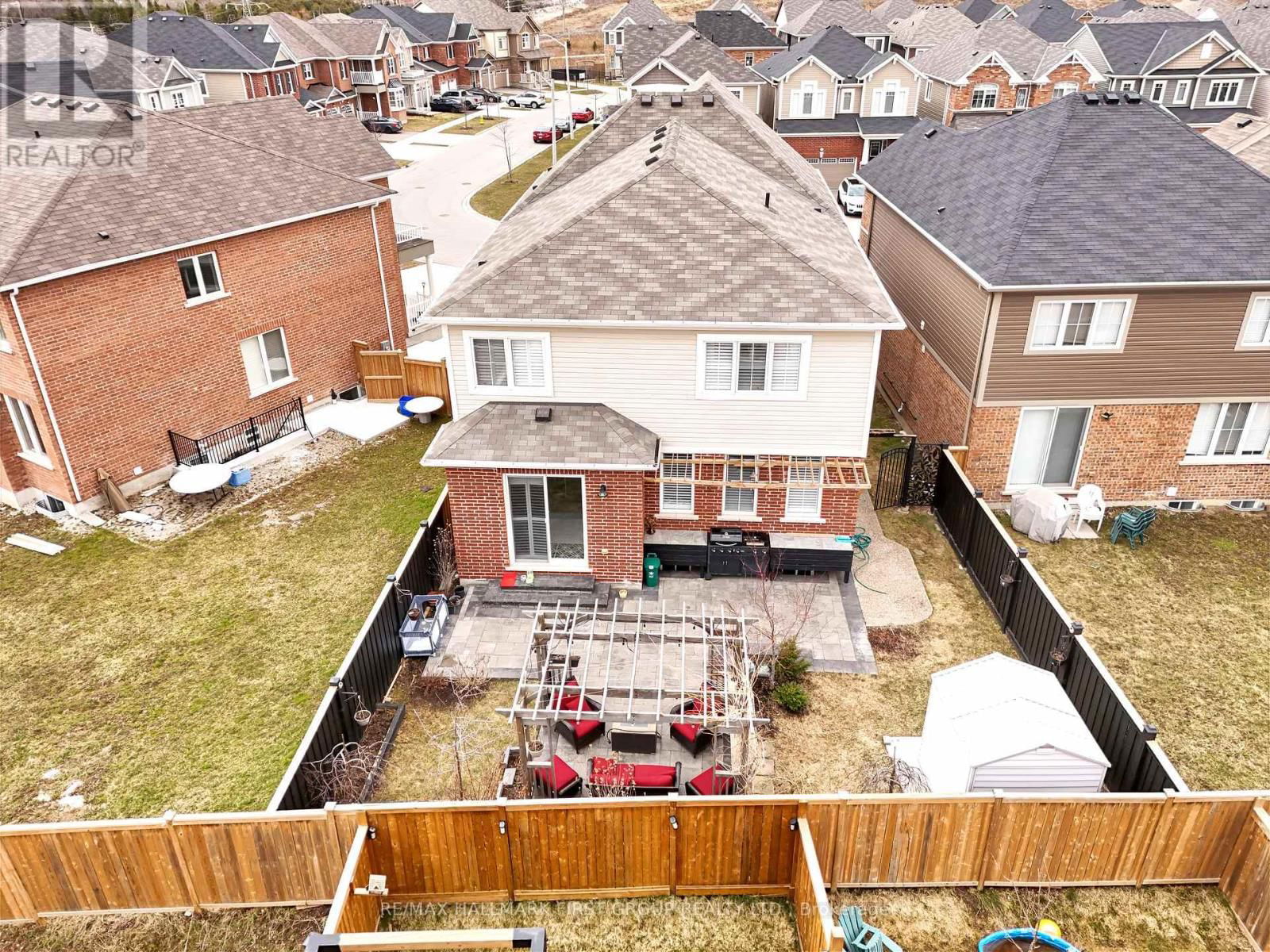 39 WANNAMAKER CRESCENT Image 45