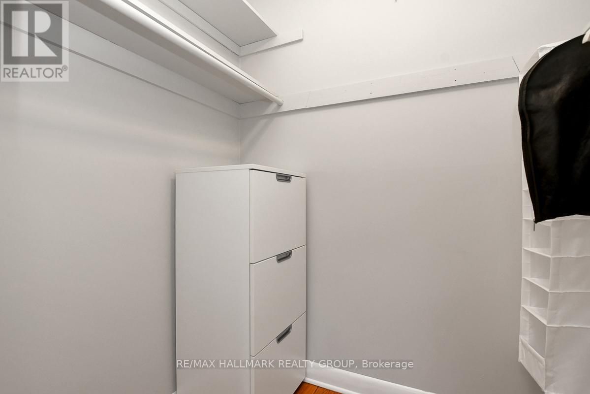 17 BRIGADE AVENUE Image 26