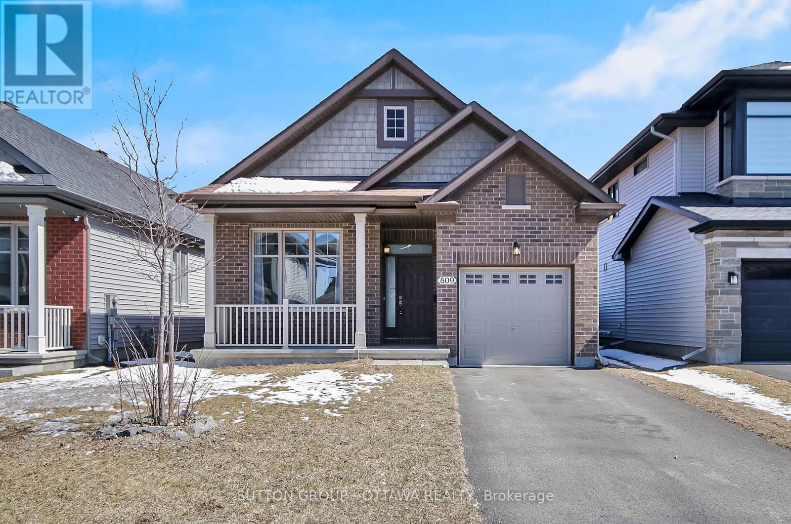809 CARNELIAN CRESCENT Image 1