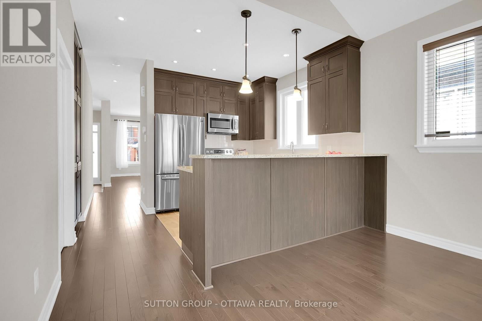 809 CARNELIAN CRESCENT Image 11