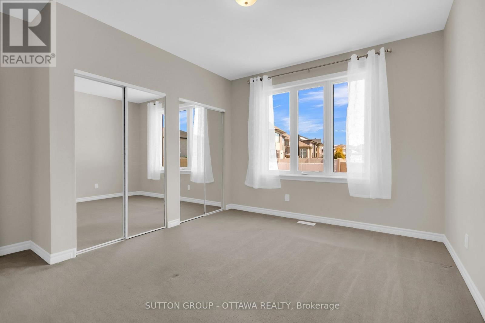 809 CARNELIAN CRESCENT Image 26