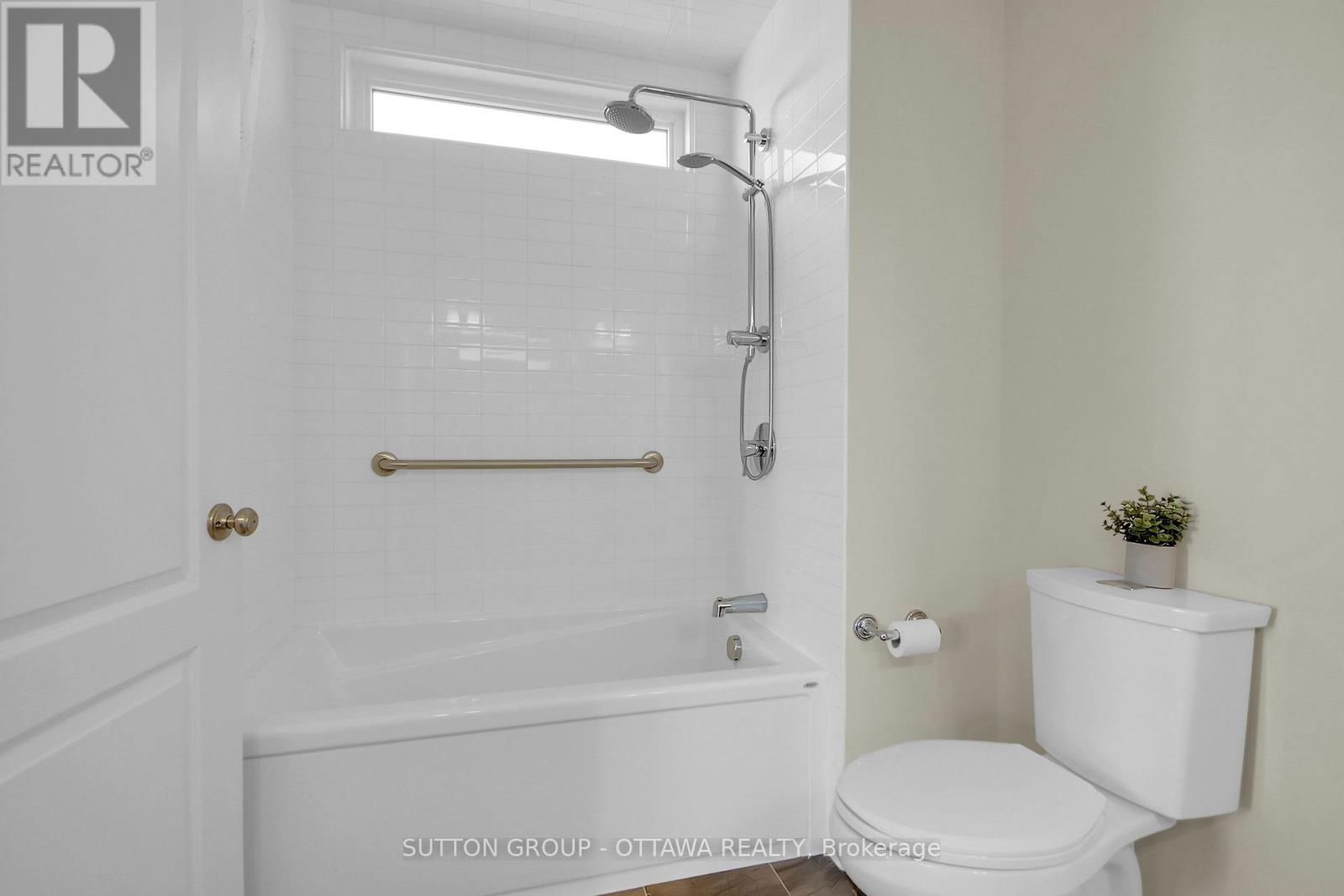 809 CARNELIAN CRESCENT Image 30