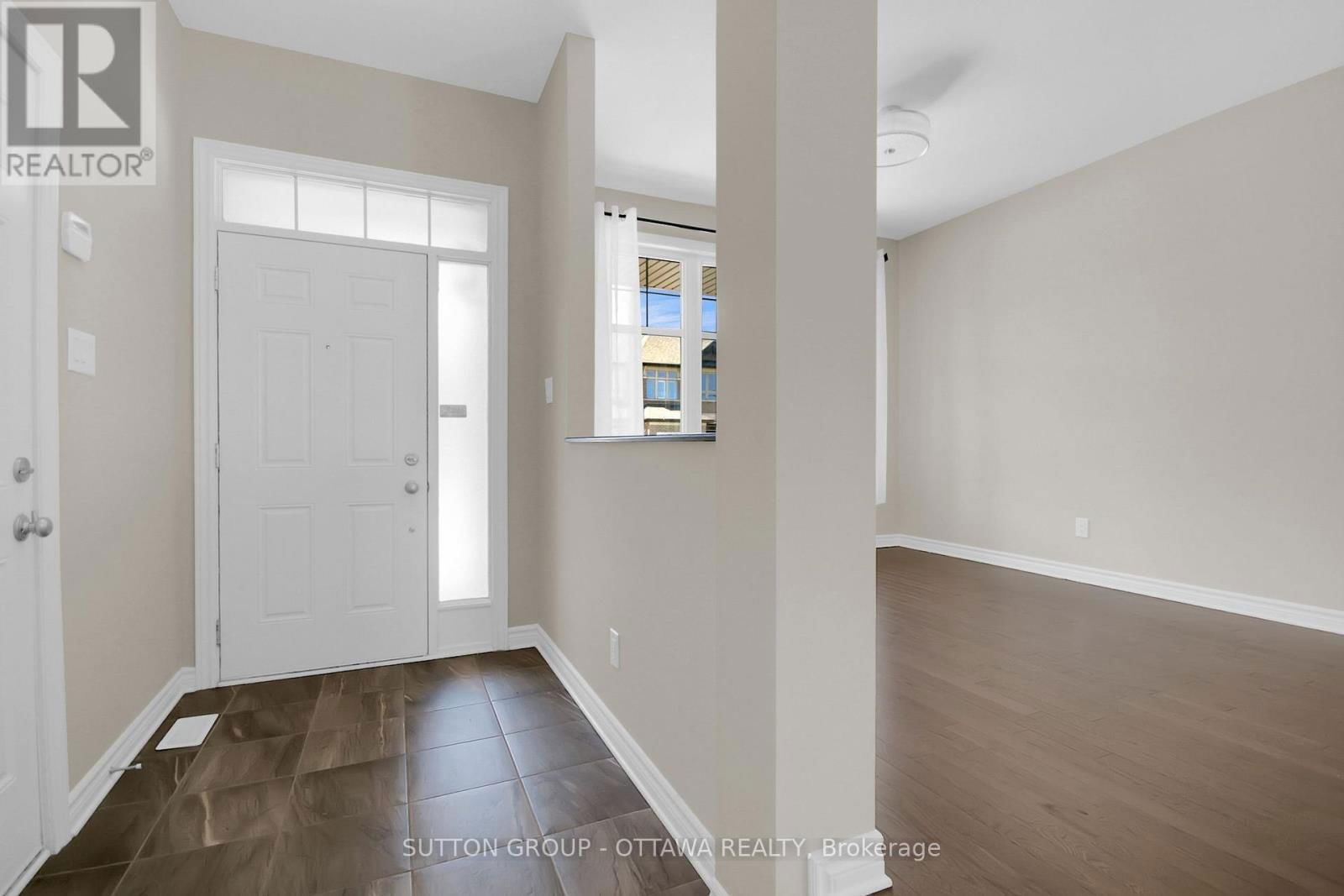809 CARNELIAN CRESCENT Image 4