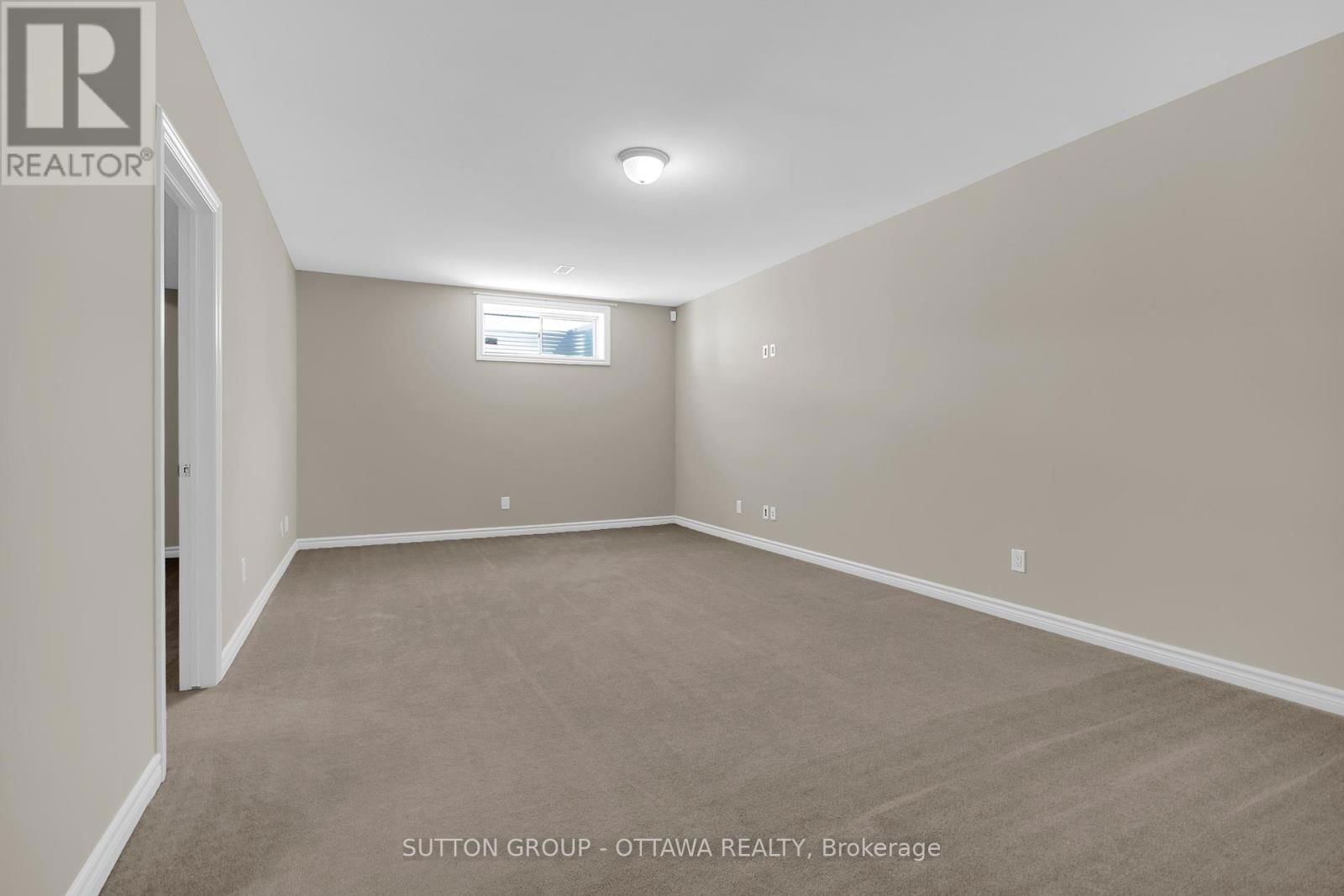 809 CARNELIAN CRESCENT Image 40