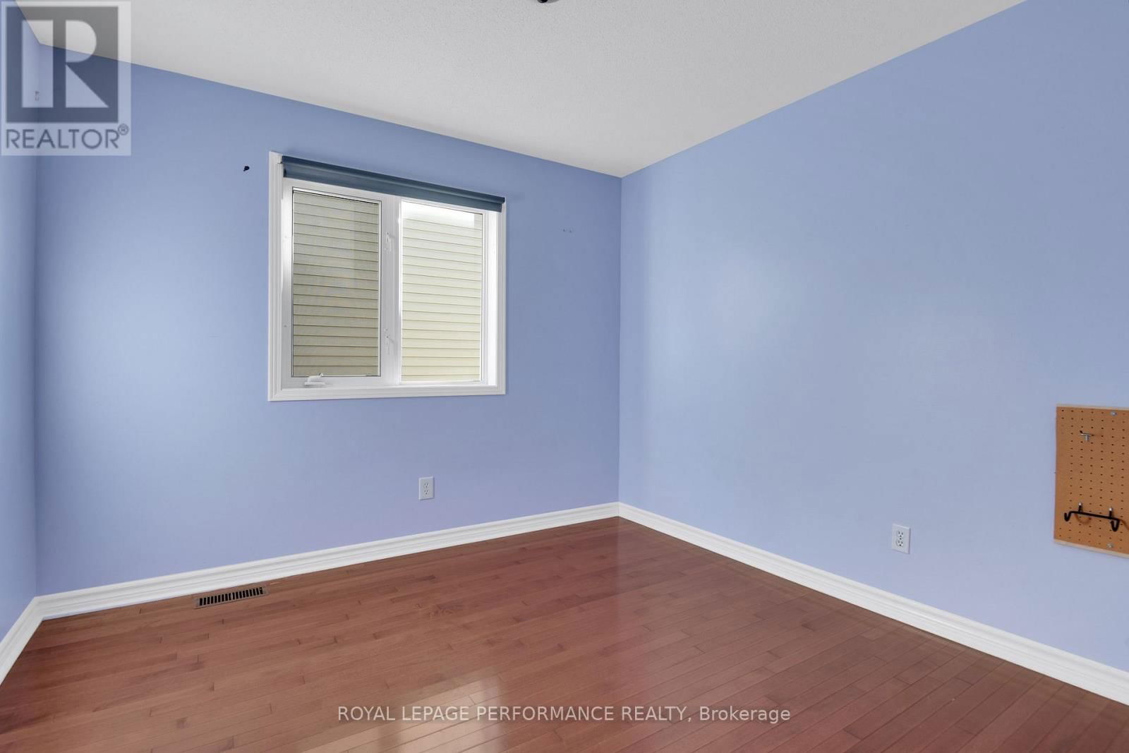 1896 NORTHLANDS DRIVE Image 21