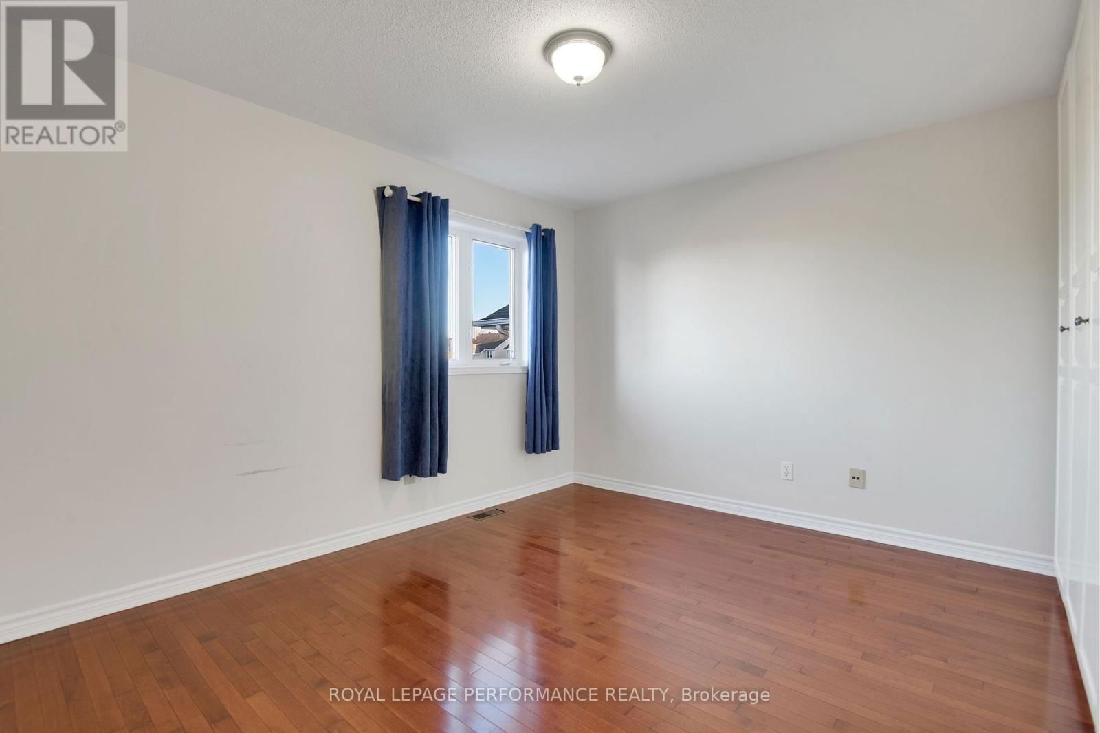 1896 NORTHLANDS DRIVE Image 23