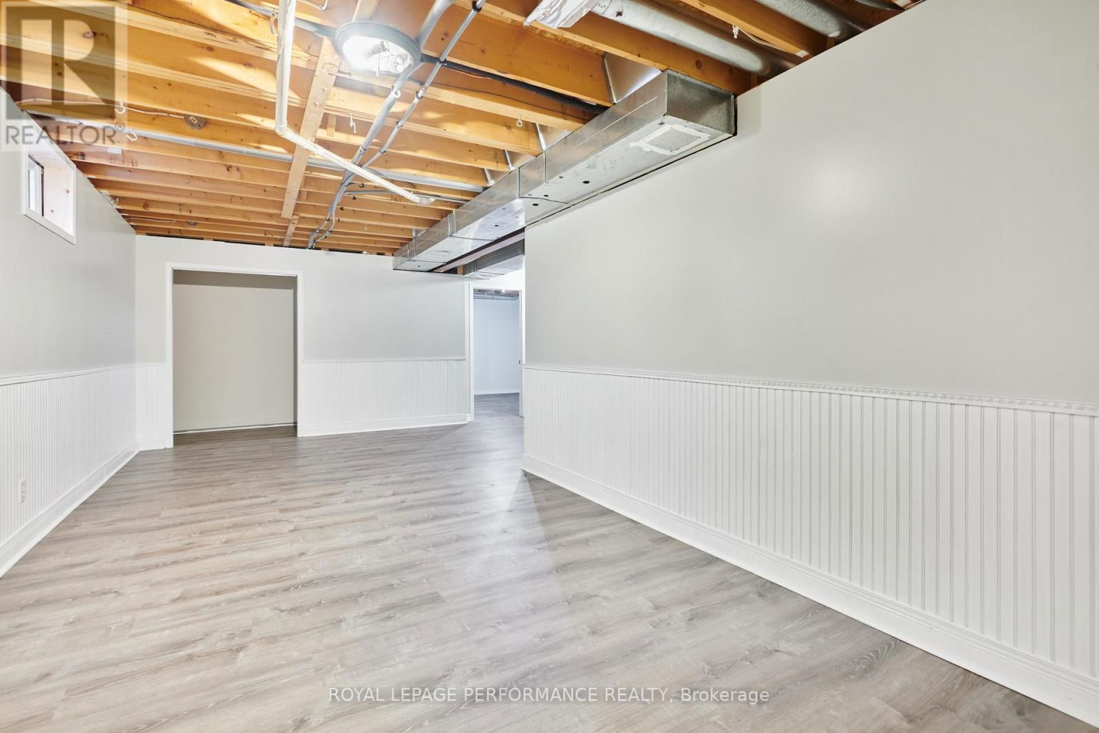 1896 NORTHLANDS DRIVE Image 29