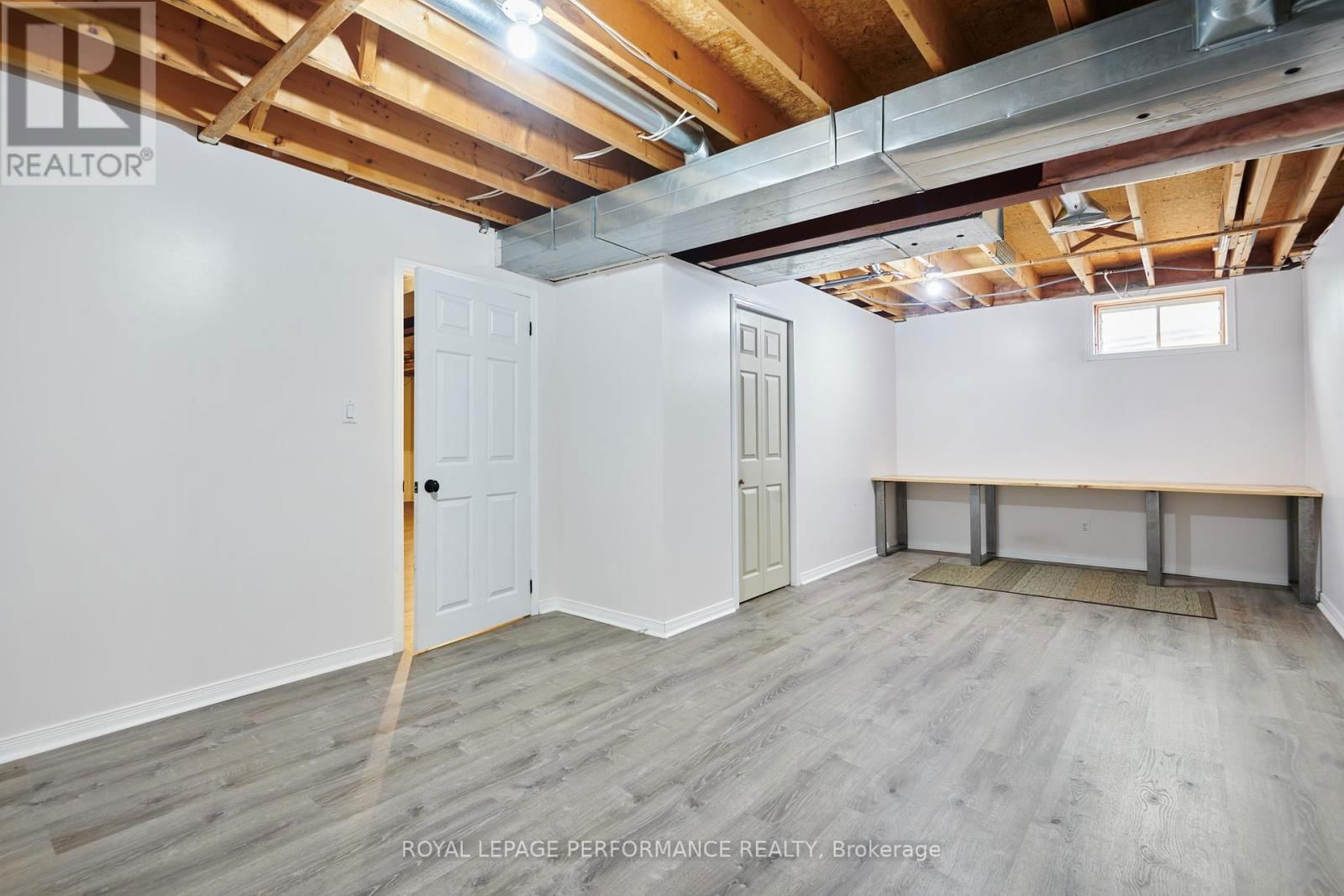 1896 NORTHLANDS DRIVE Image 30
