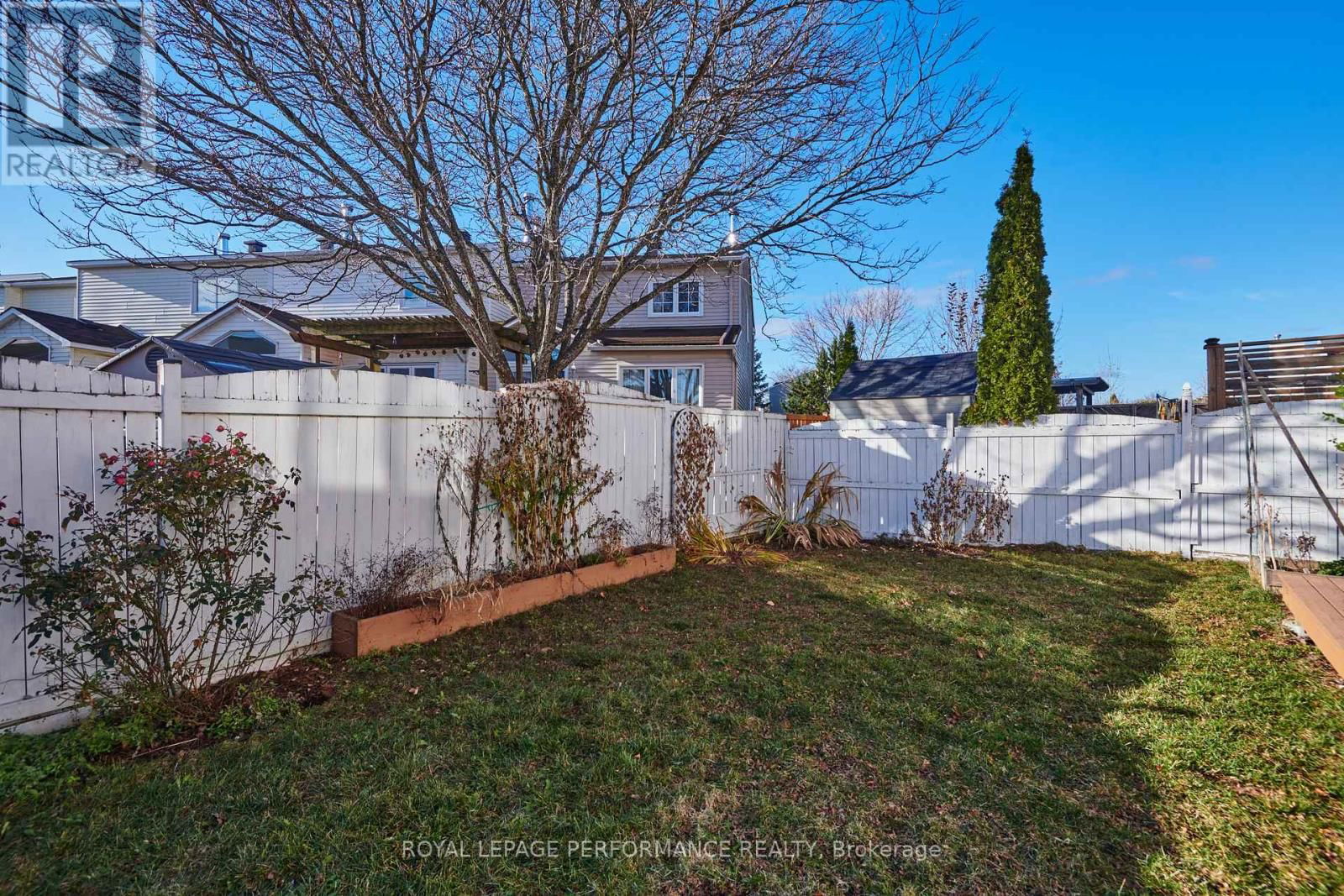 1896 NORTHLANDS DRIVE Image 34