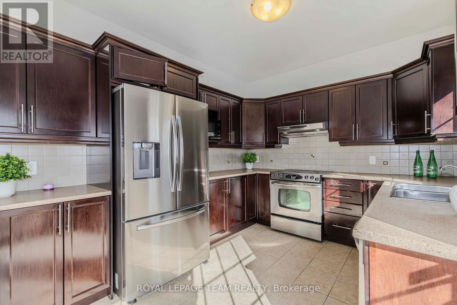 474 WEST RIDGE DRIVE Image 10