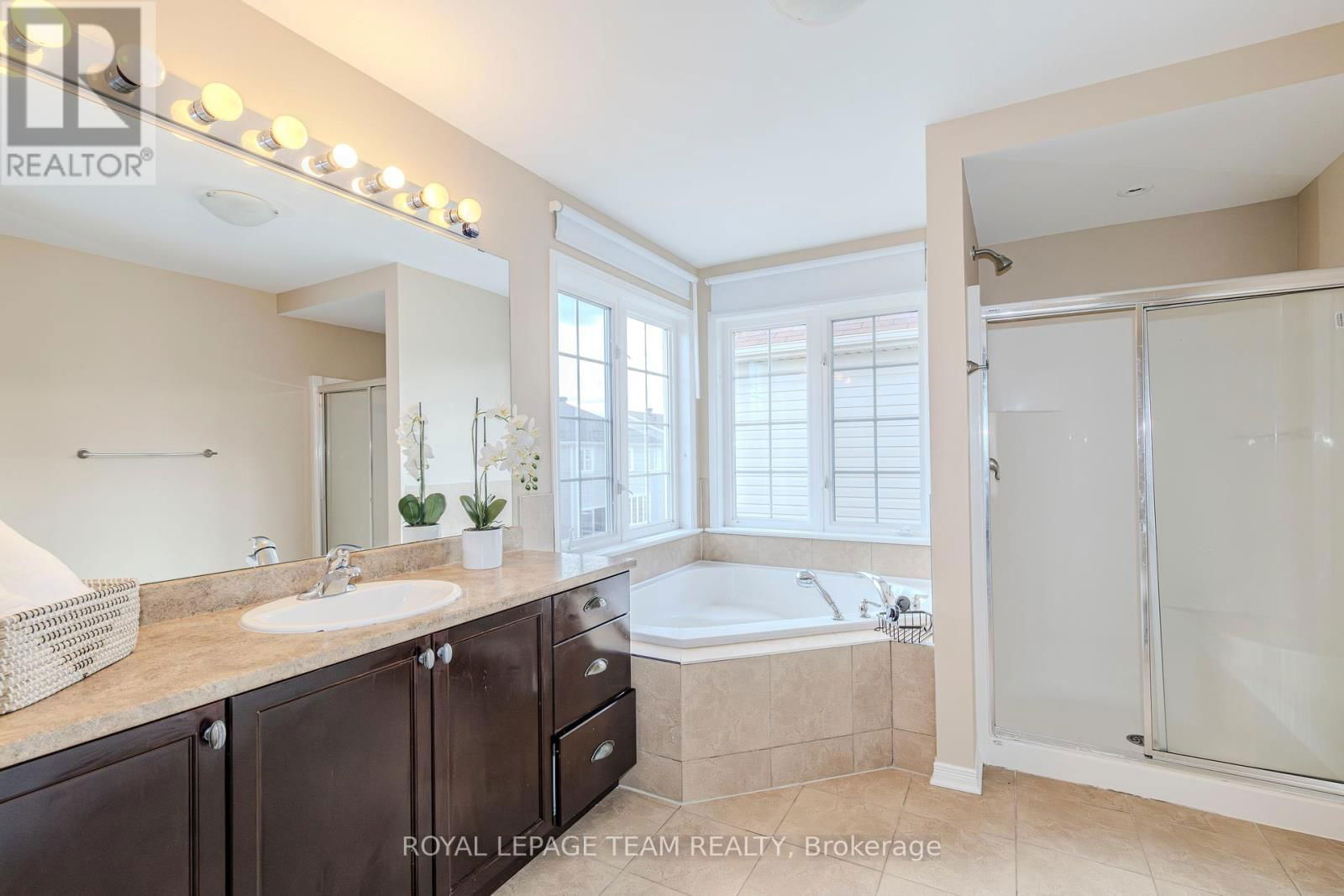 474 WEST RIDGE DRIVE Image 22