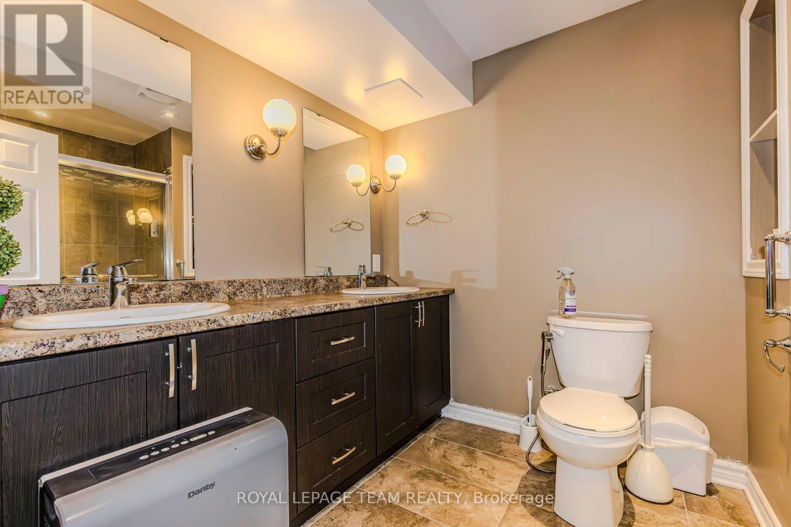 474 WEST RIDGE DRIVE Image 35