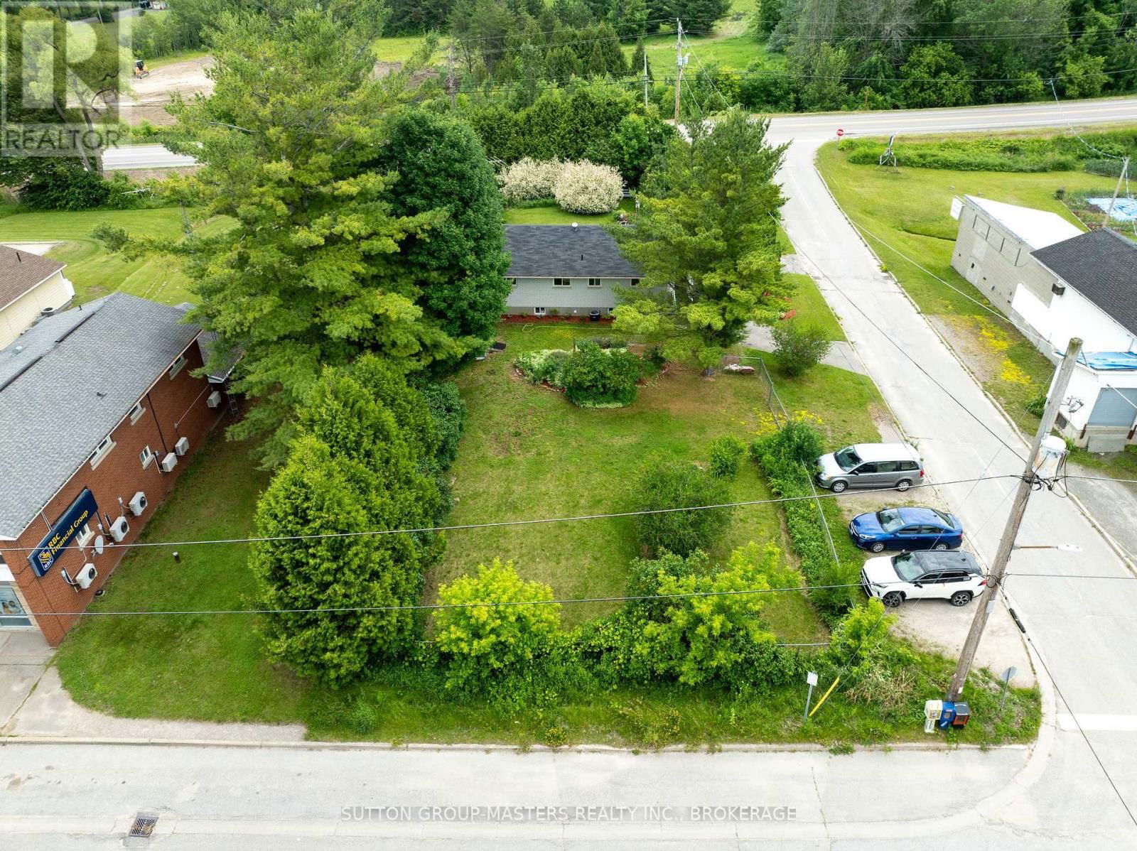 1 MAIN STREET Image 9