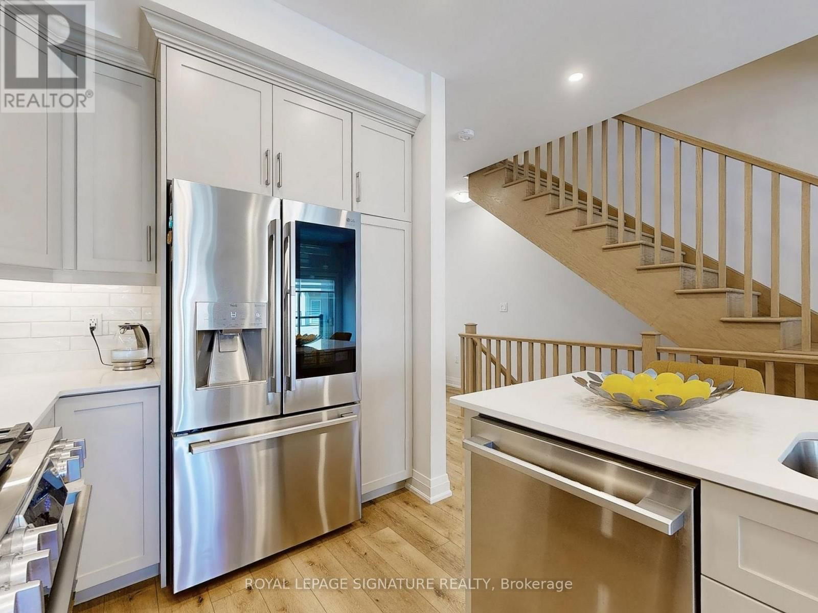 10 RASPBERRY LANE Image 17