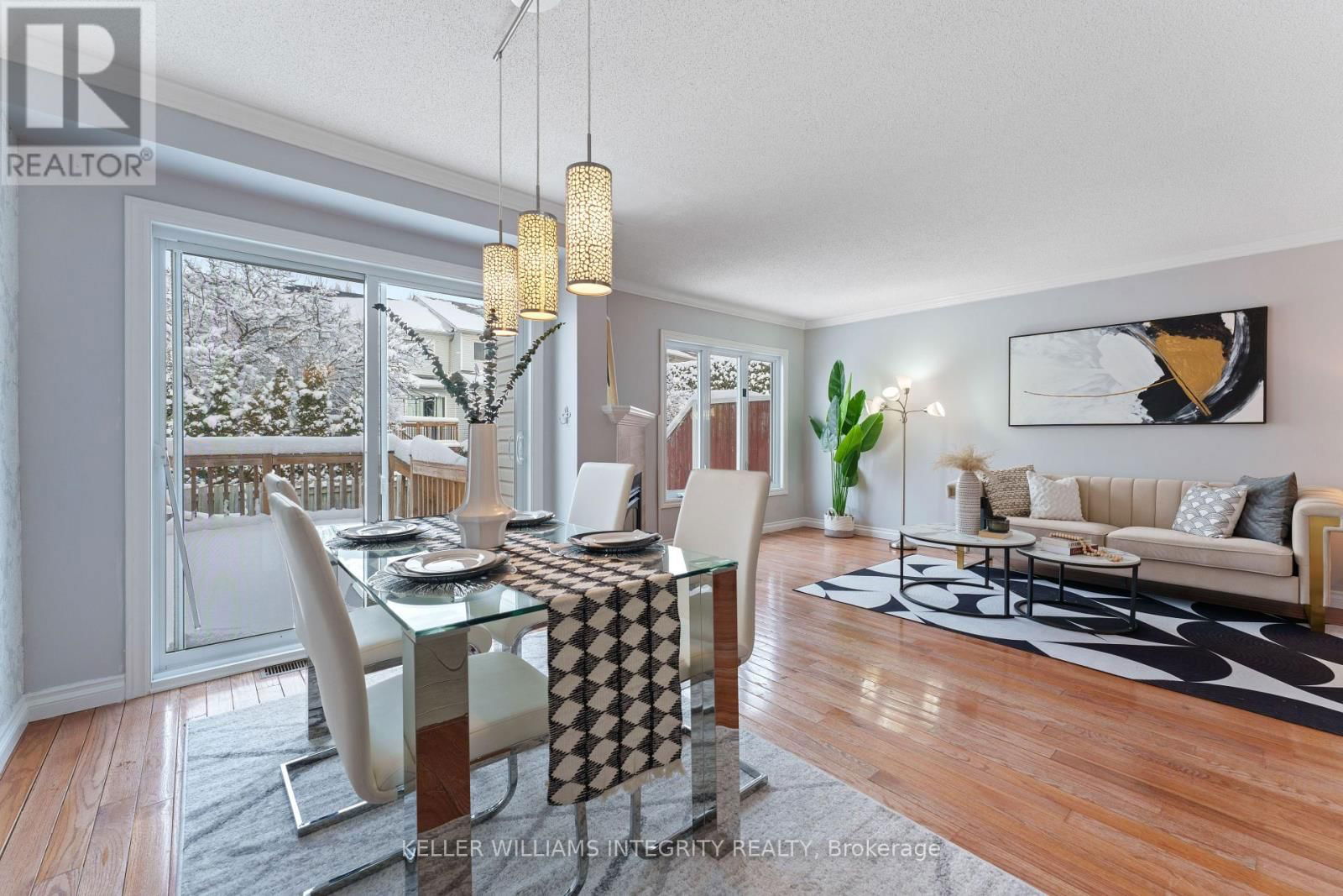 58 SHEPPARD'S GLEN AVENUE Image 14