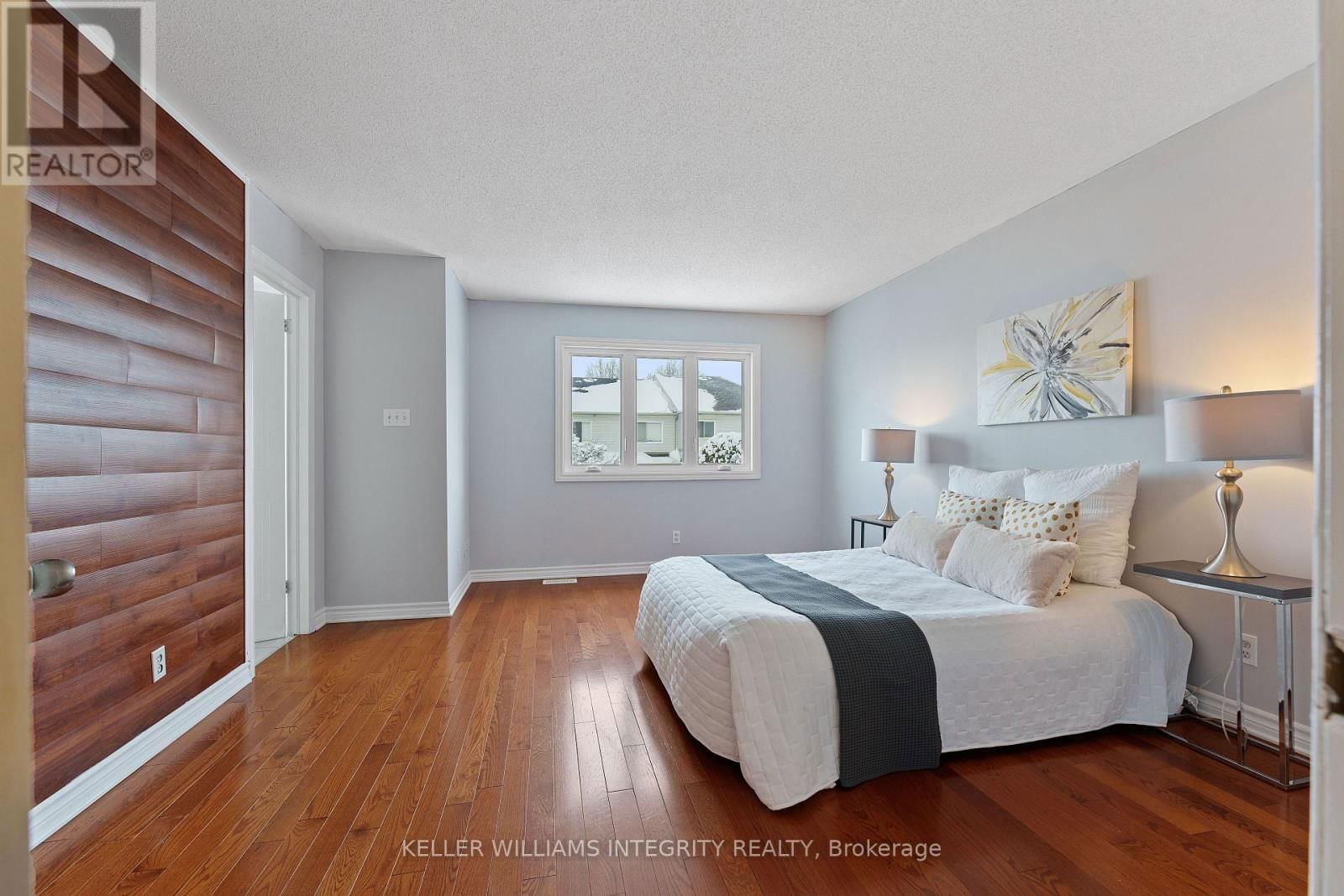 58 SHEPPARD'S GLEN AVENUE Image 16