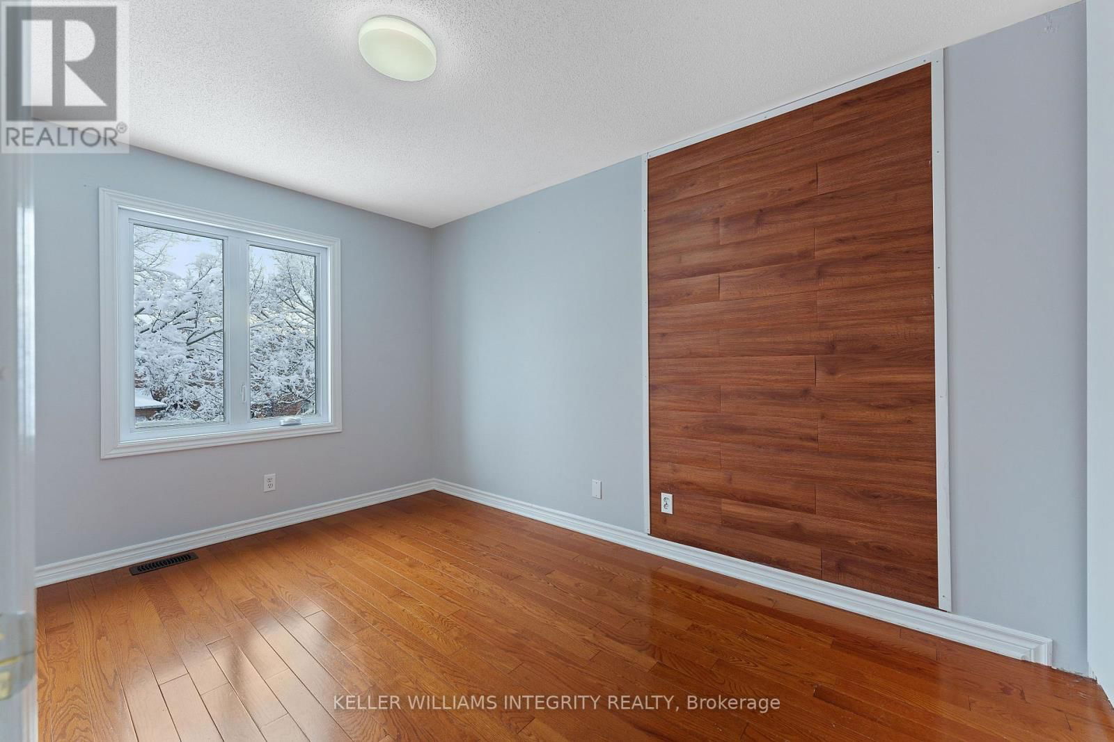 58 SHEPPARD'S GLEN AVENUE Image 21