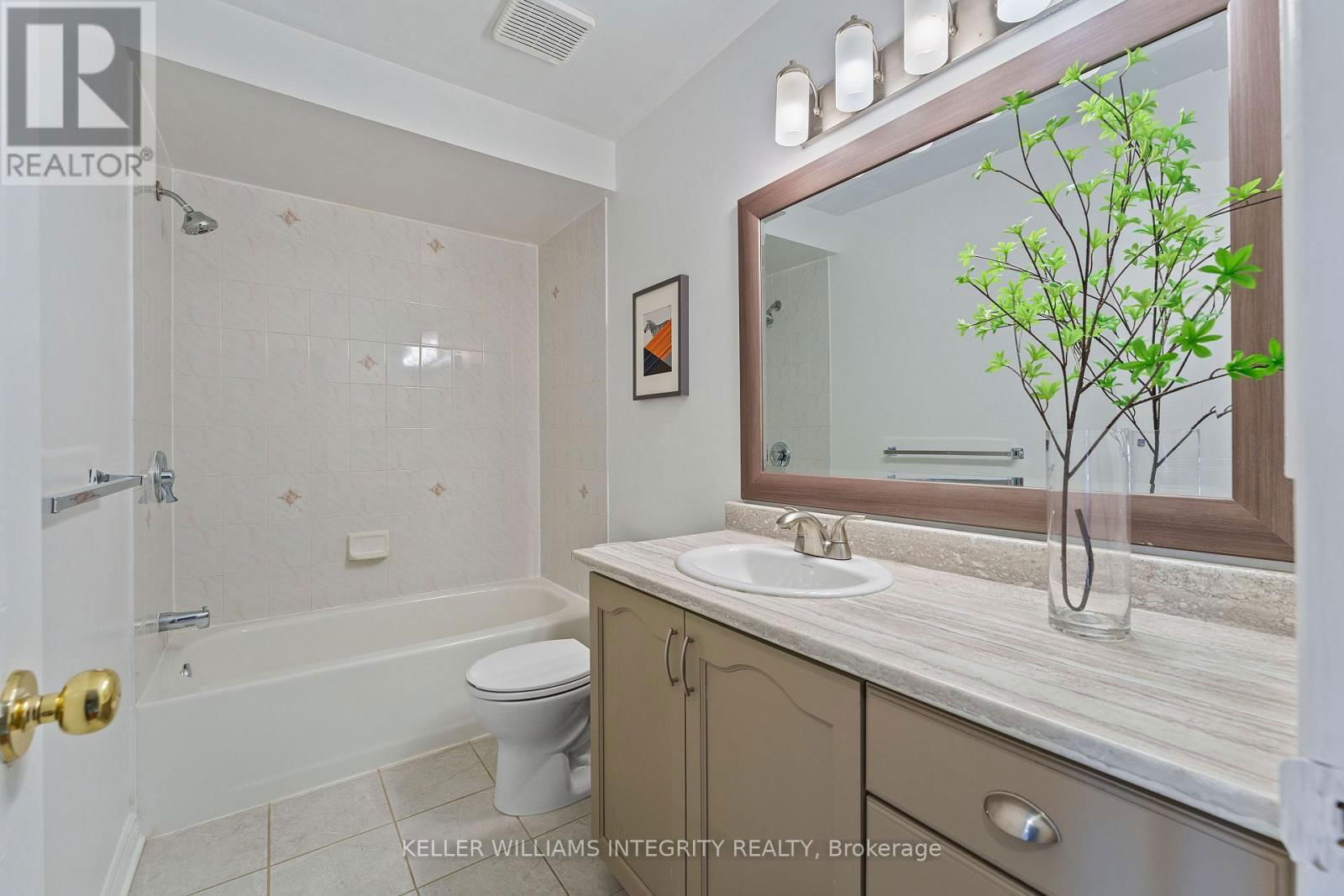 58 SHEPPARD'S GLEN AVENUE Image 27
