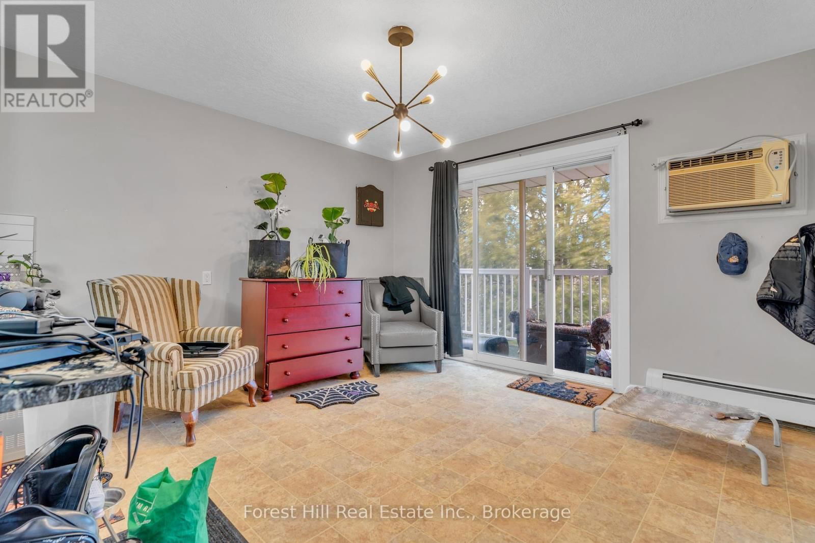 35 SHAFTSBURY DRIVE Image 11