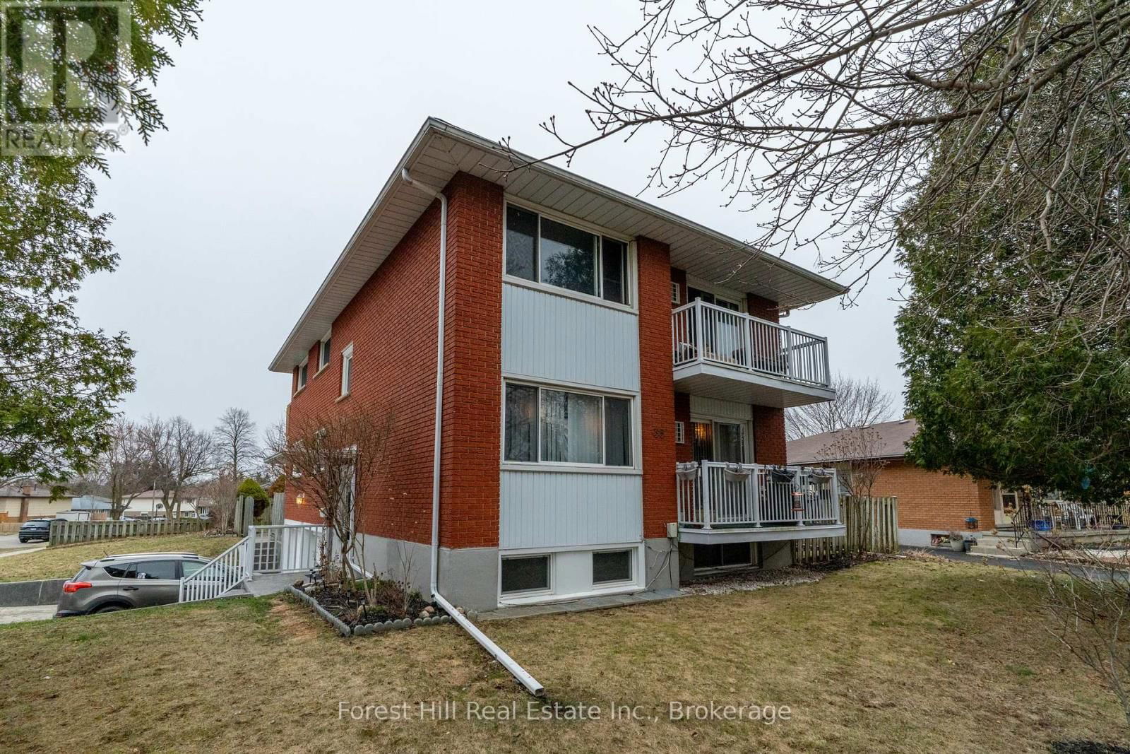 35 SHAFTSBURY DRIVE Image 5