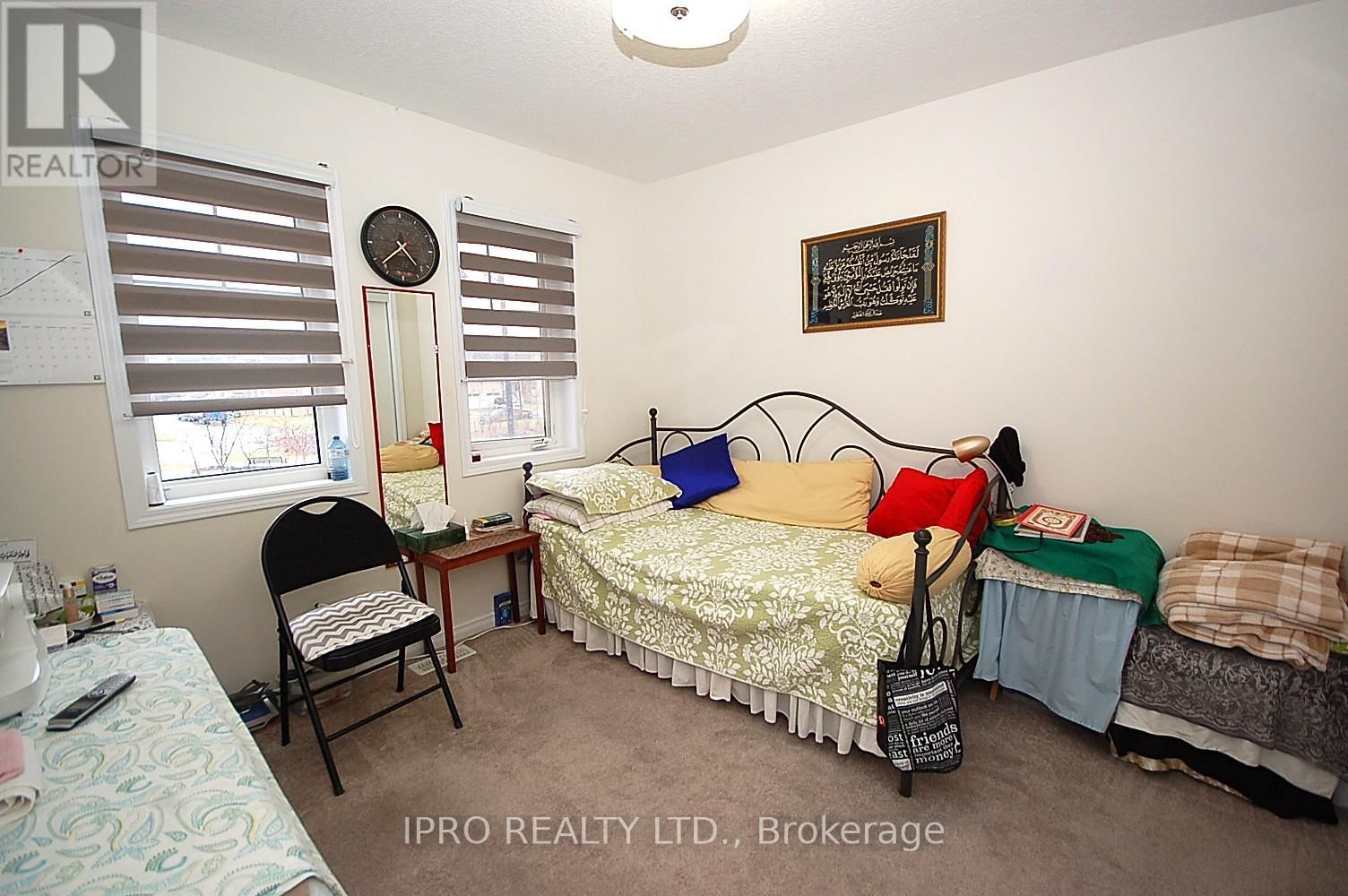 174 MACLACHLAN AVENUE Image 13
