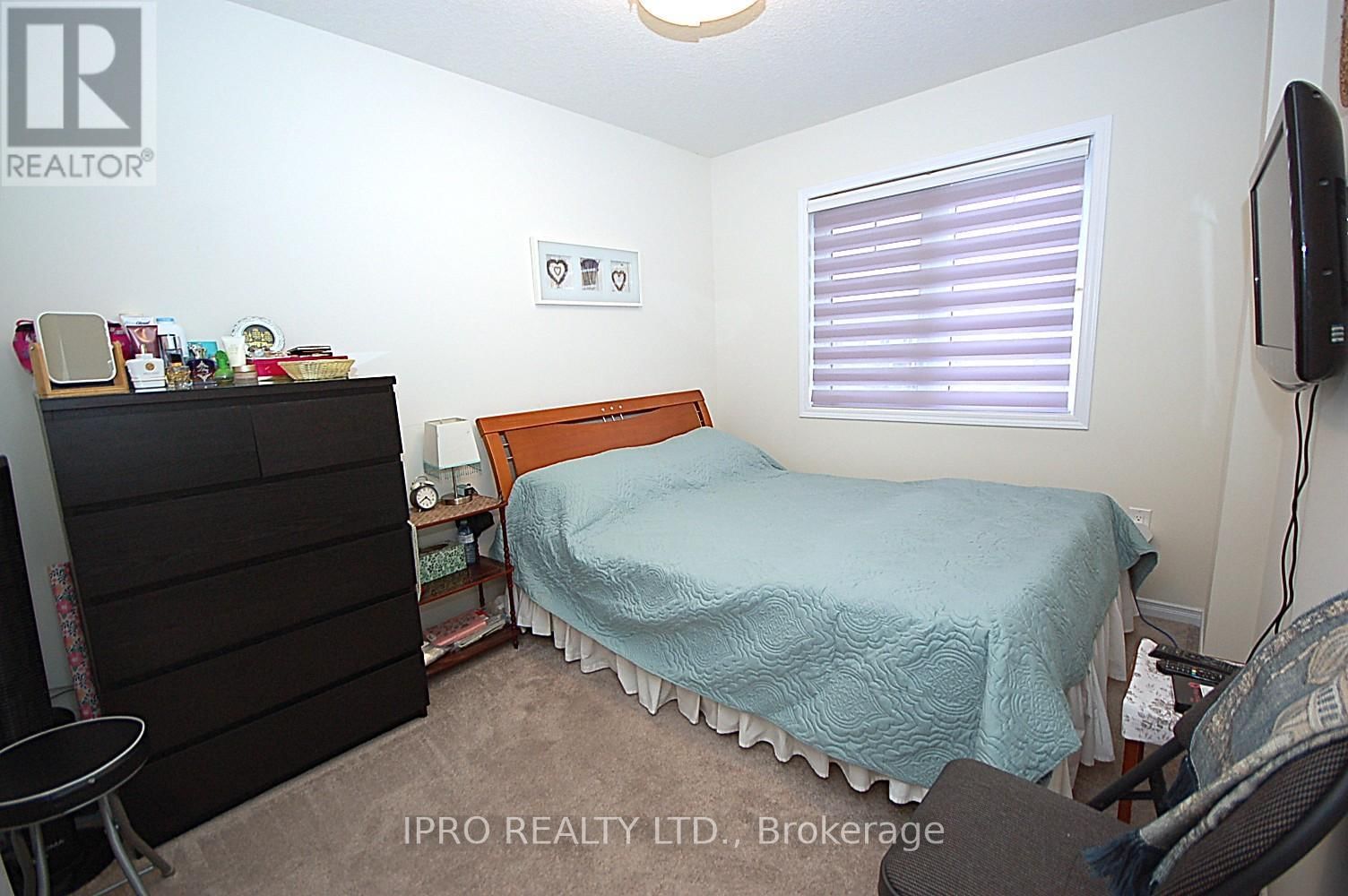 174 MACLACHLAN AVENUE Image 14
