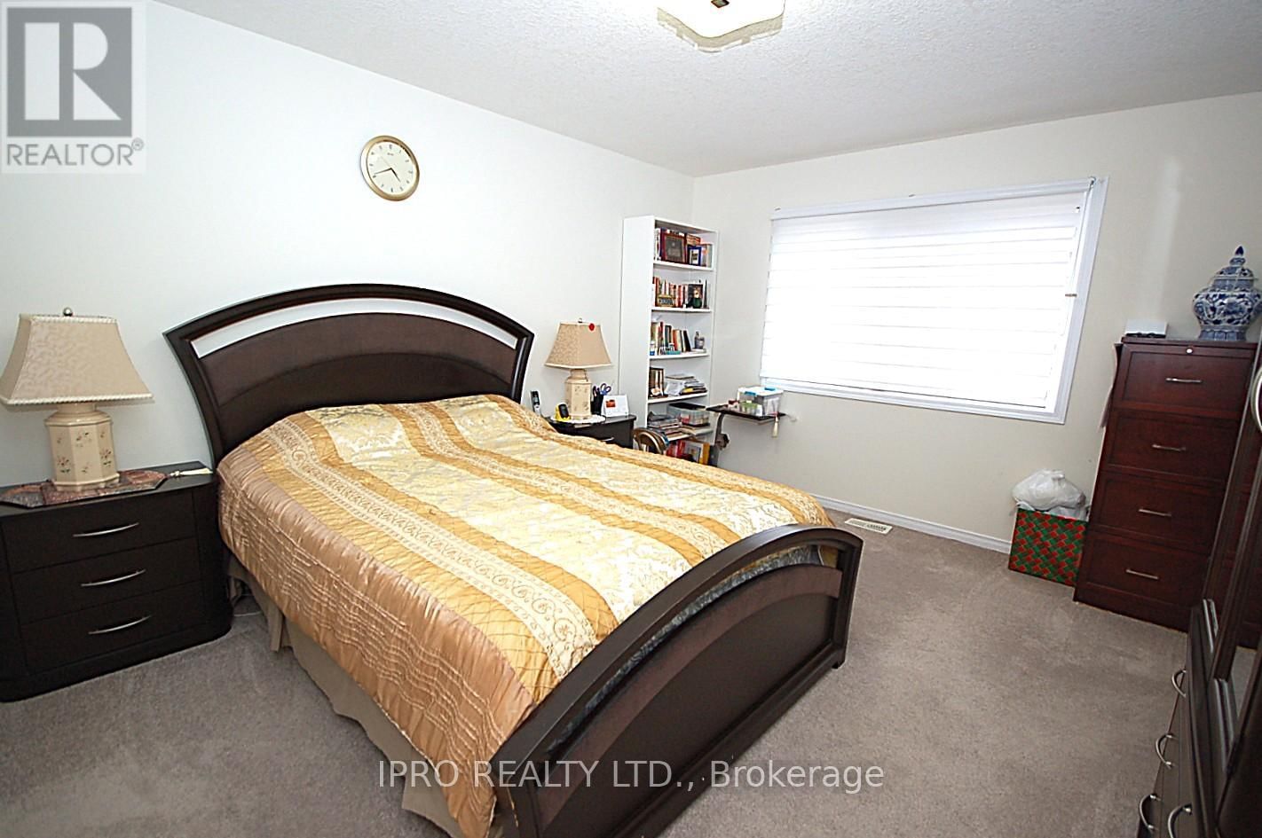 174 MACLACHLAN AVENUE Image 17