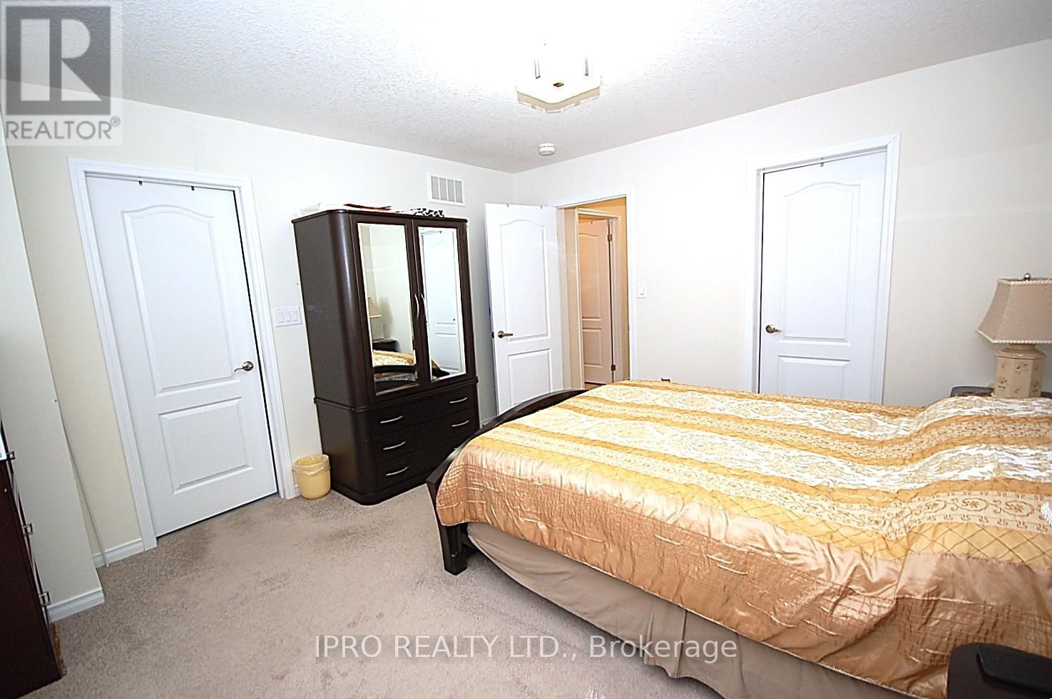 174 MACLACHLAN AVENUE Image 18