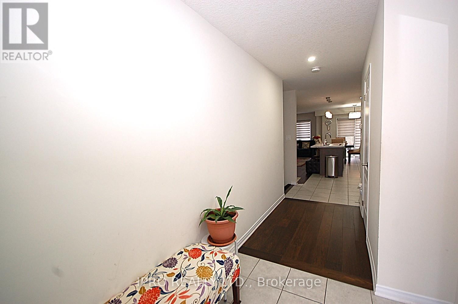 174 MACLACHLAN AVENUE Image 6