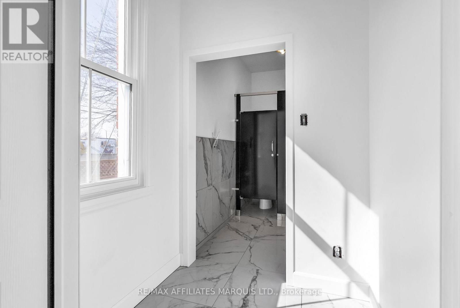 130 SYDNEY STREET Image 15