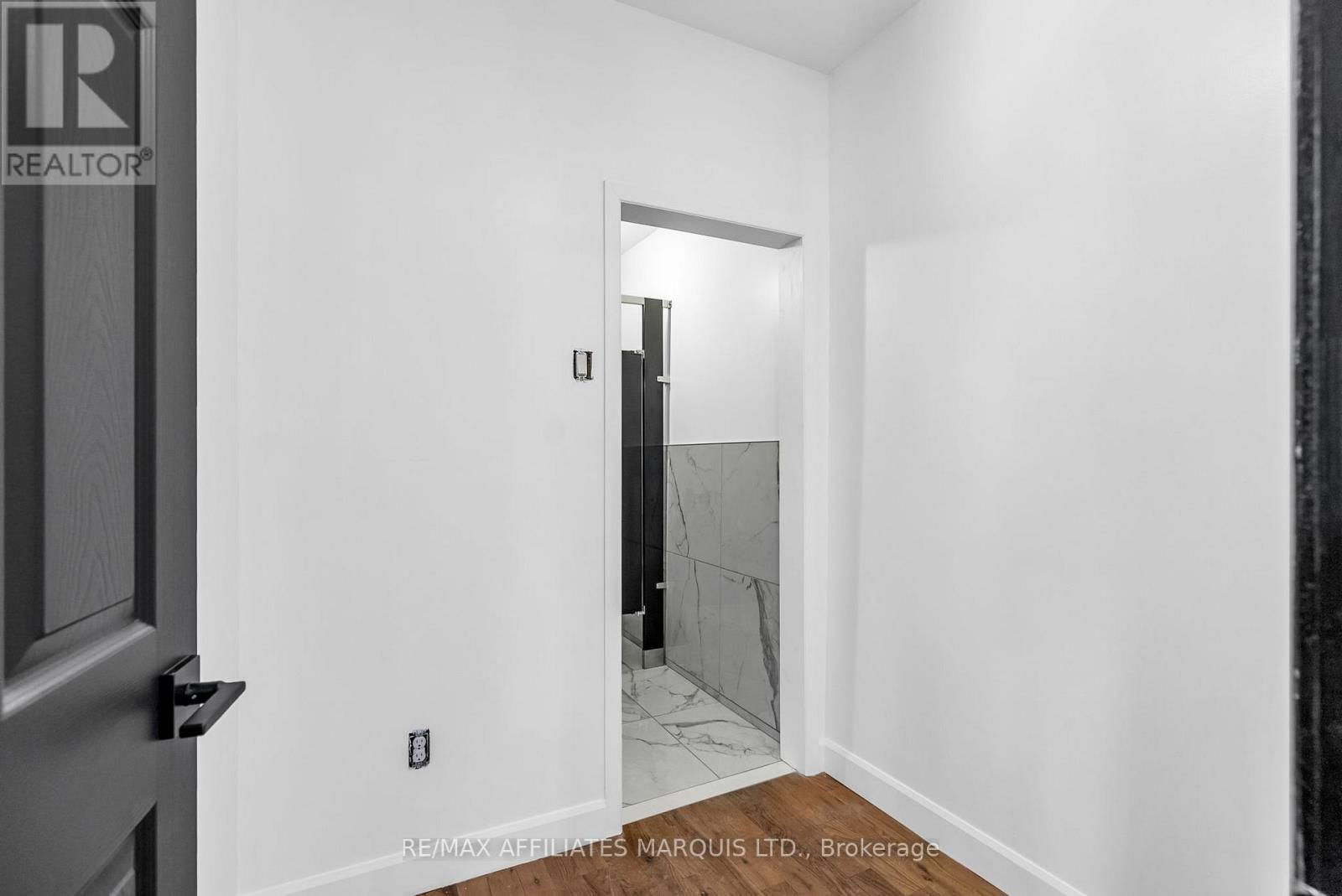 130 SYDNEY STREET Image 17