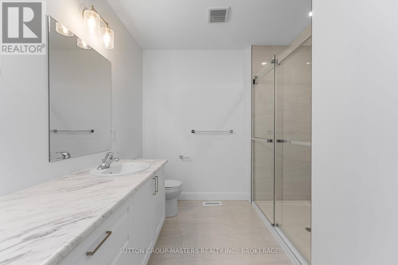 203 SUPERIOR DRIVE Image 18