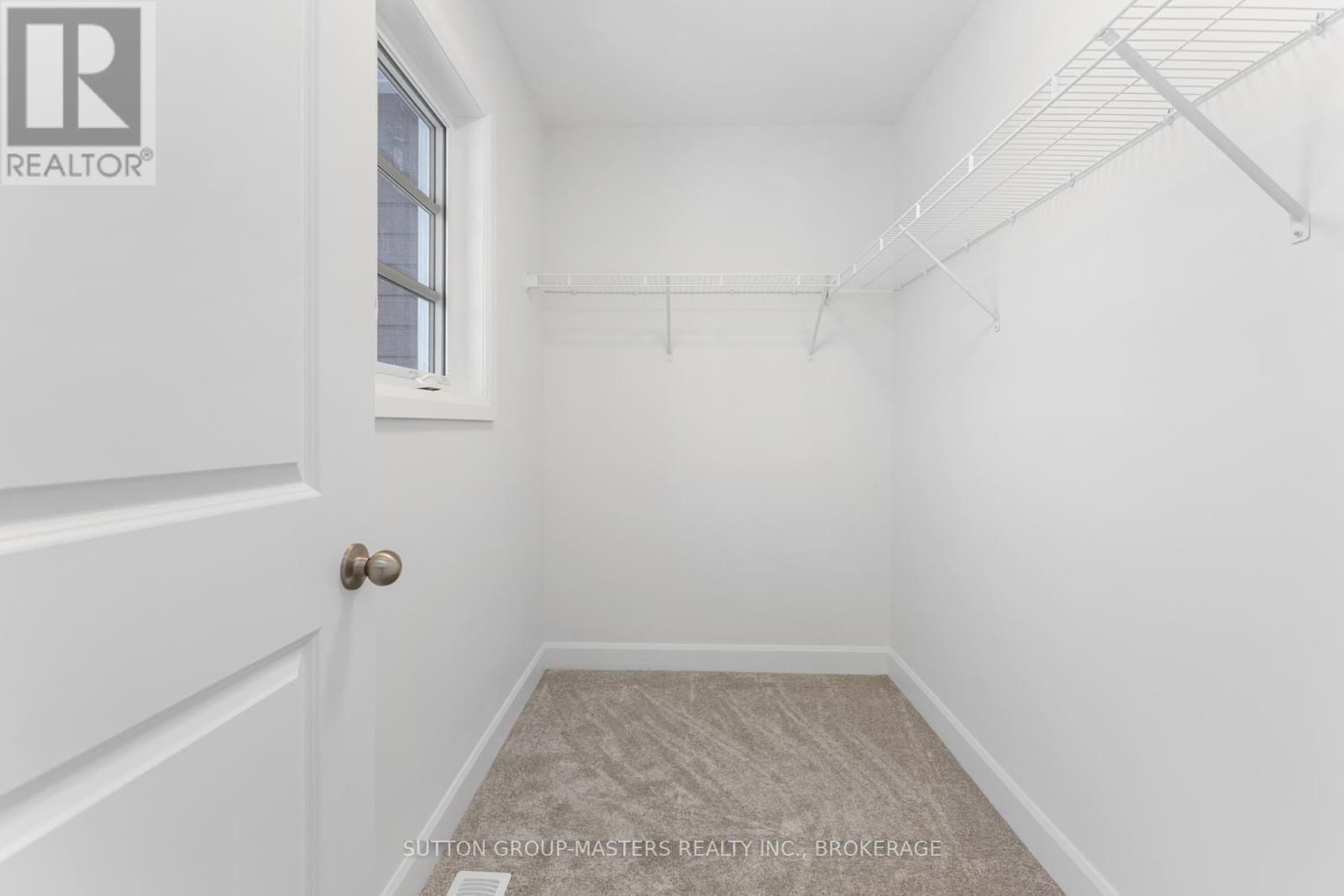 203 SUPERIOR DRIVE Image 21