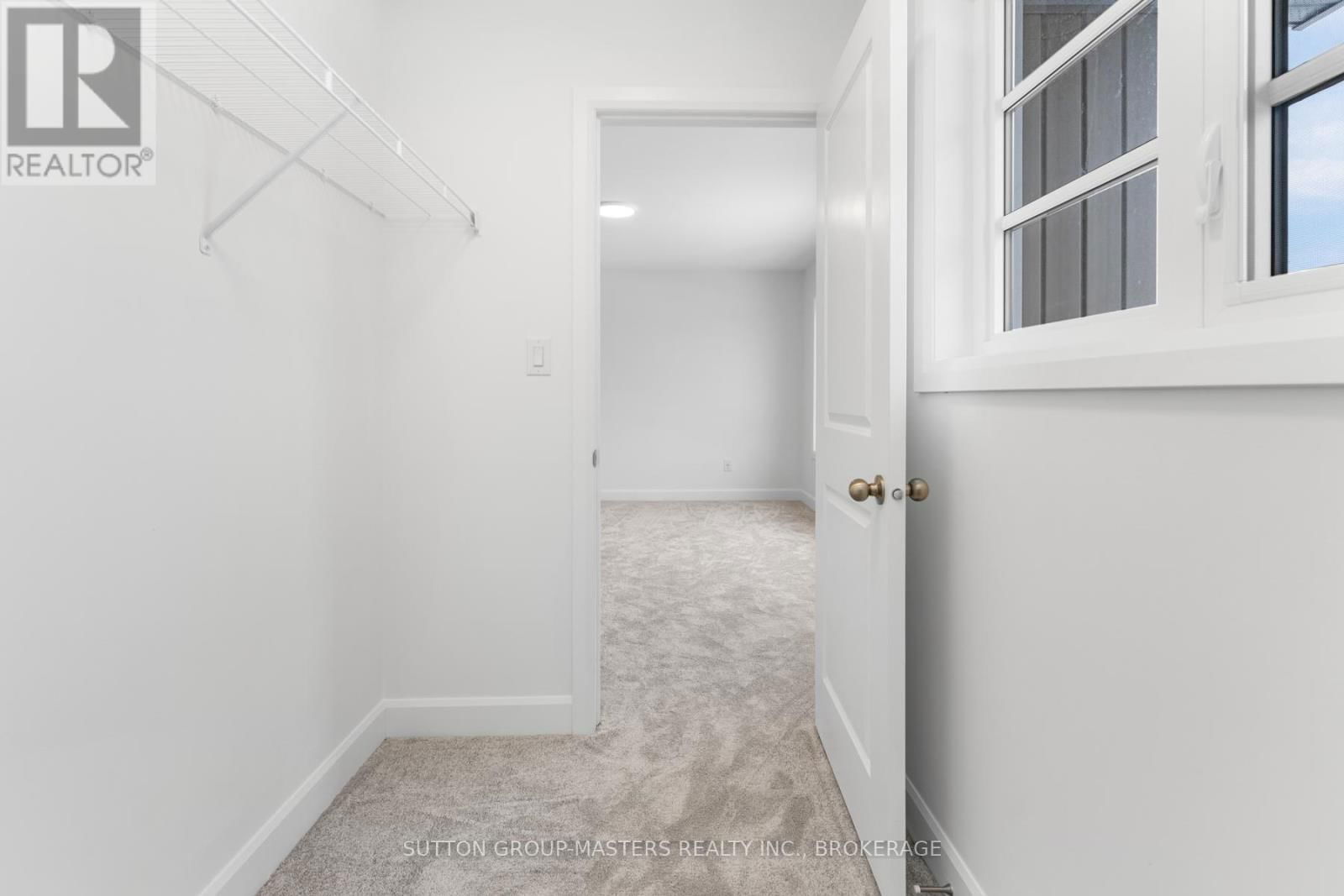 203 SUPERIOR DRIVE Image 22