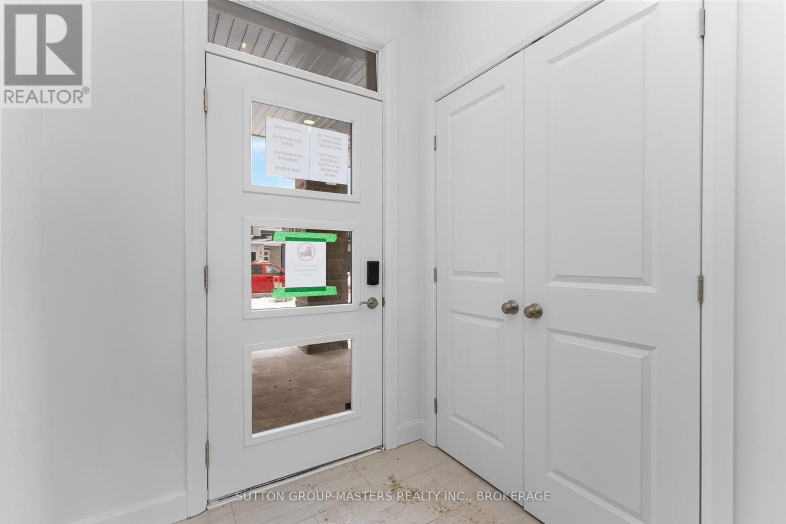 203 SUPERIOR DRIVE Image 3