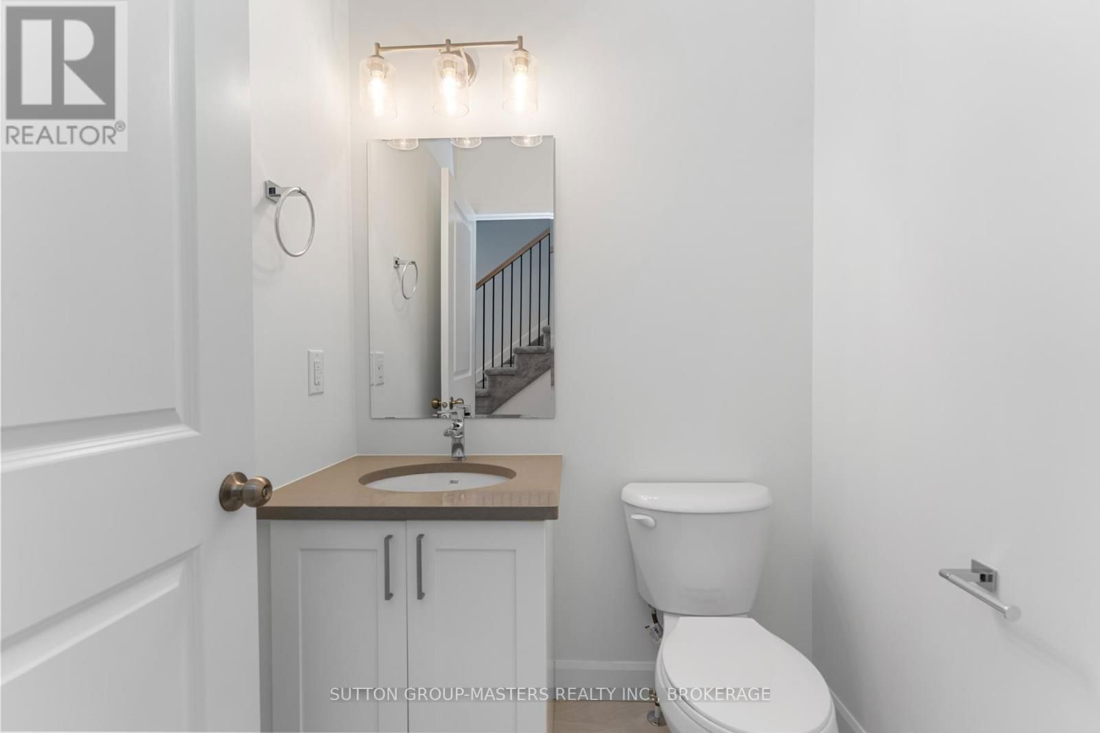 203 SUPERIOR DRIVE Image 4