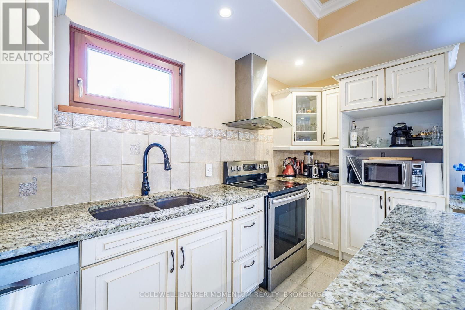 340 OXFORD AVENUE Image 15
