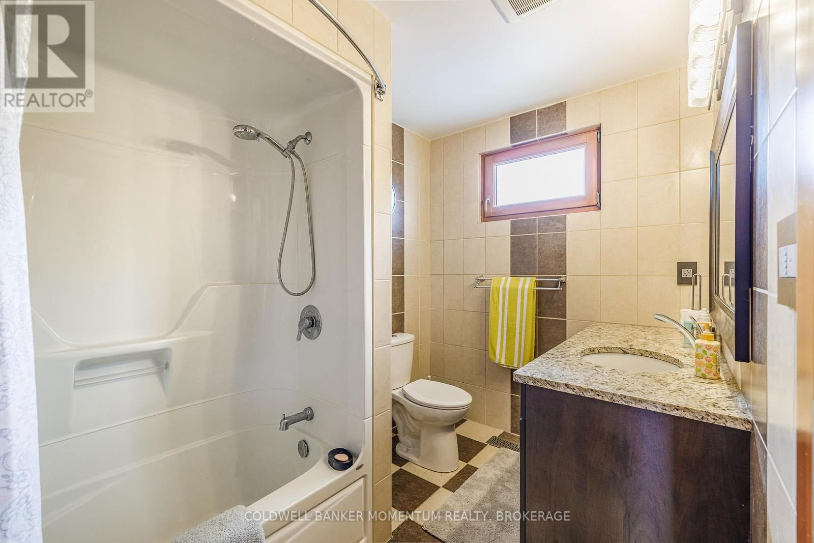 340 OXFORD AVENUE Image 25